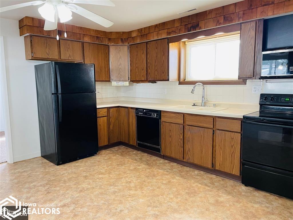418 Neva Place, West Burlington, Iowa image 17
