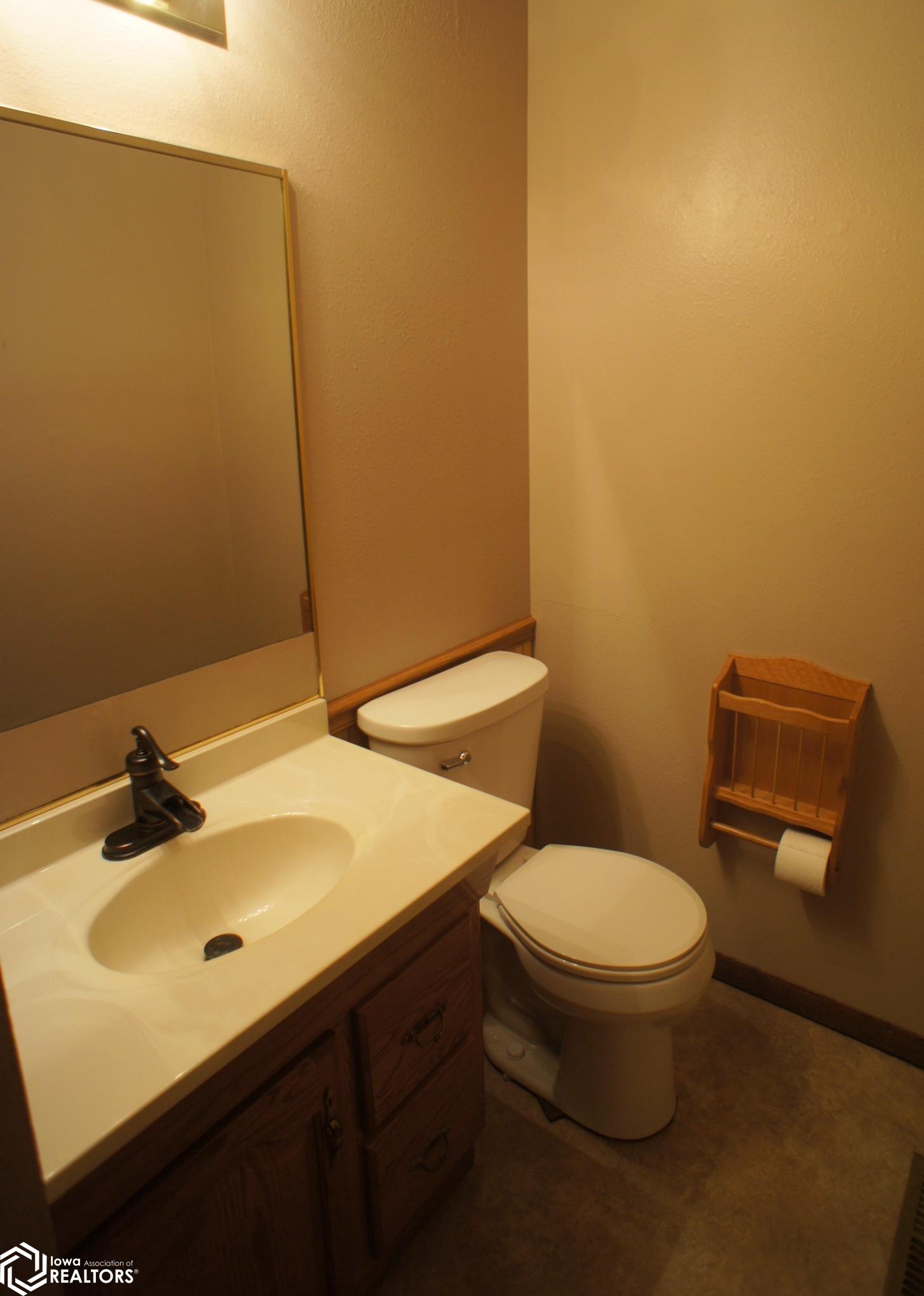 1508 Collins Street, Webster City, Iowa image 24