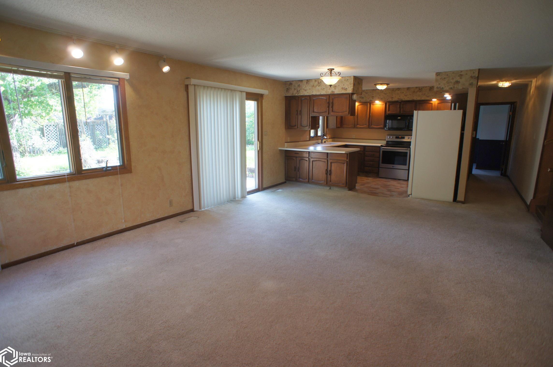 1508 Collins Street, Webster City, Iowa image 7