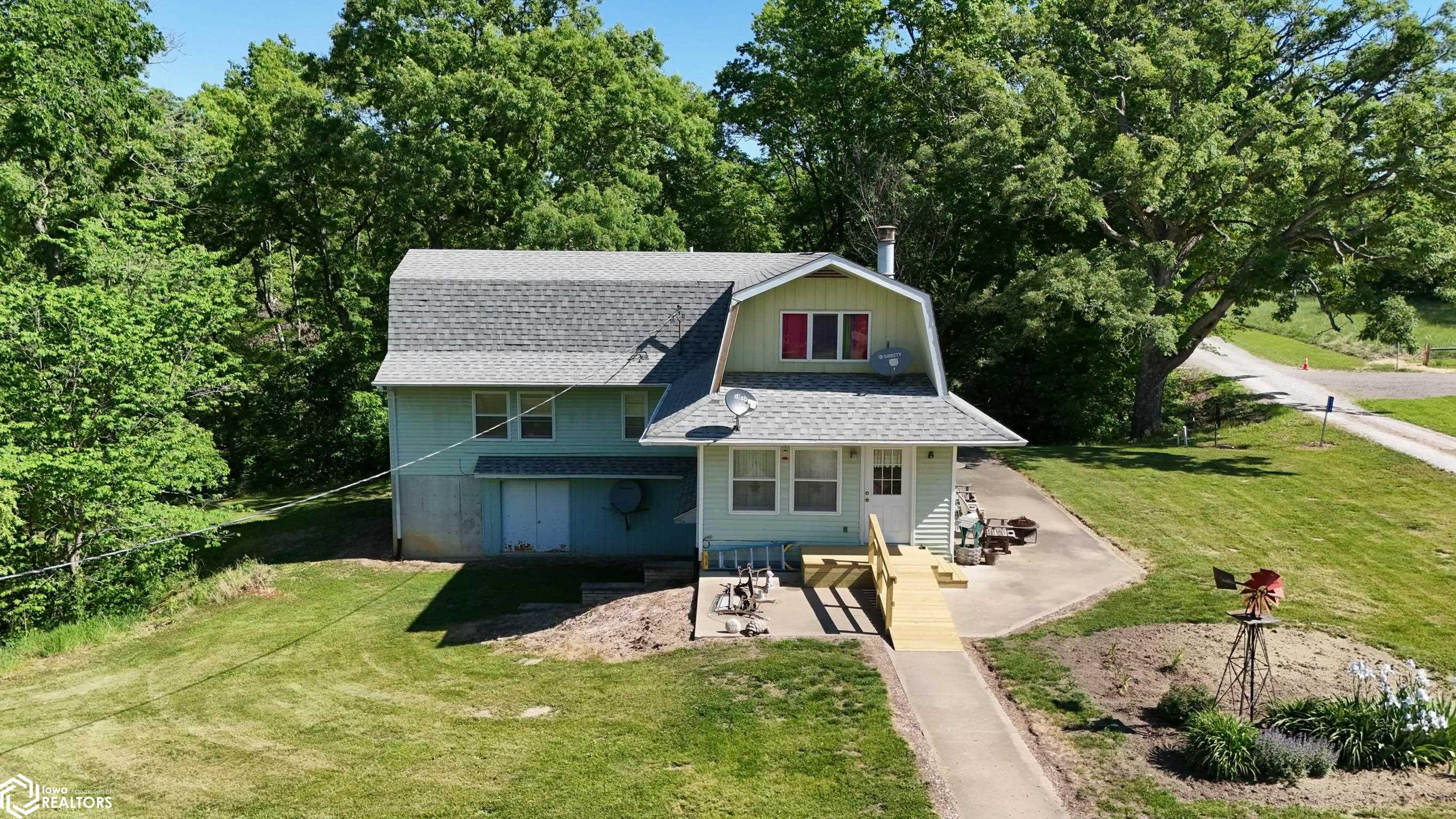 2317 Walker Lane, Keokuk, Iowa image 1