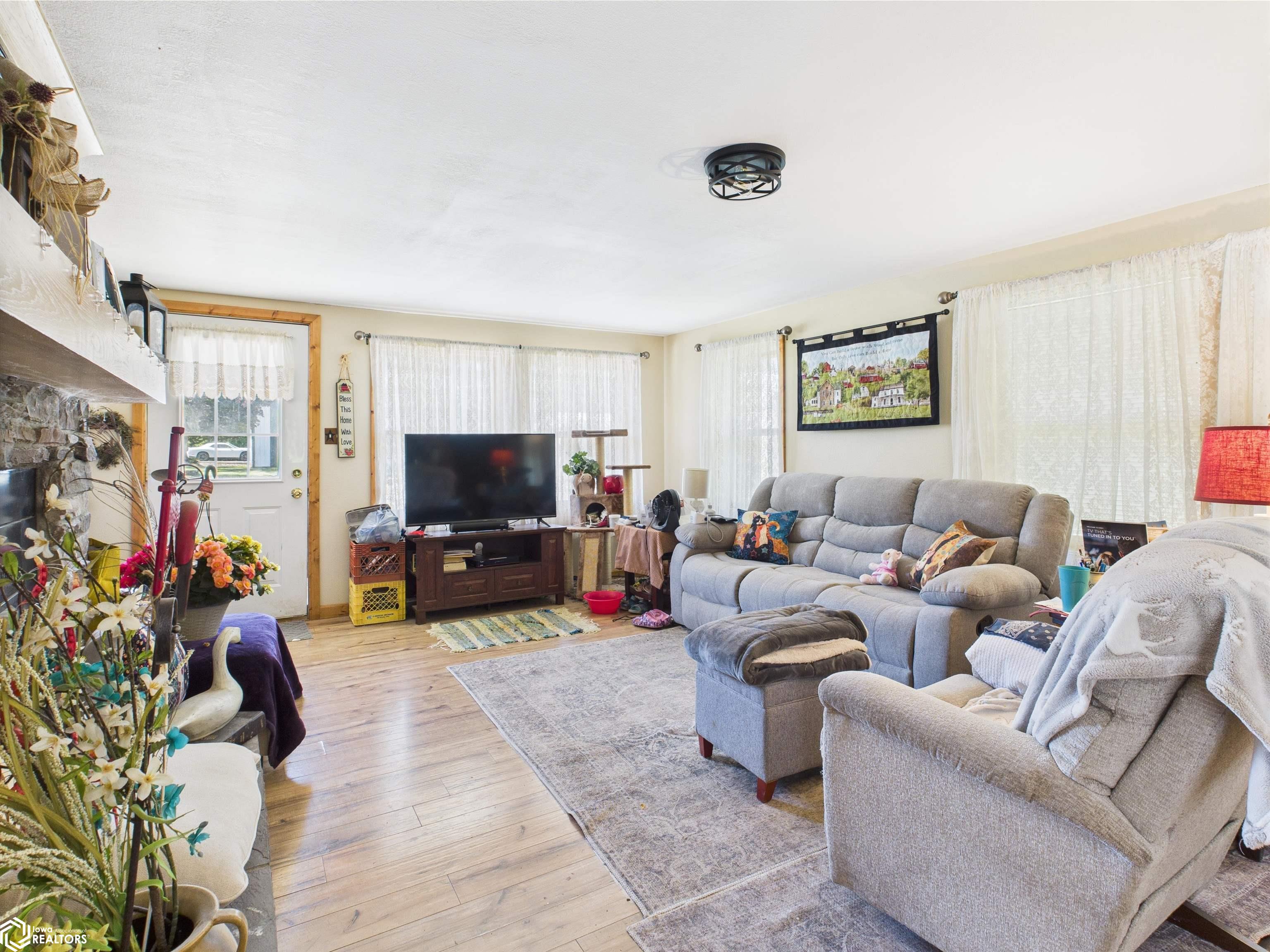 2317 Walker Lane, Keokuk, Iowa image 11