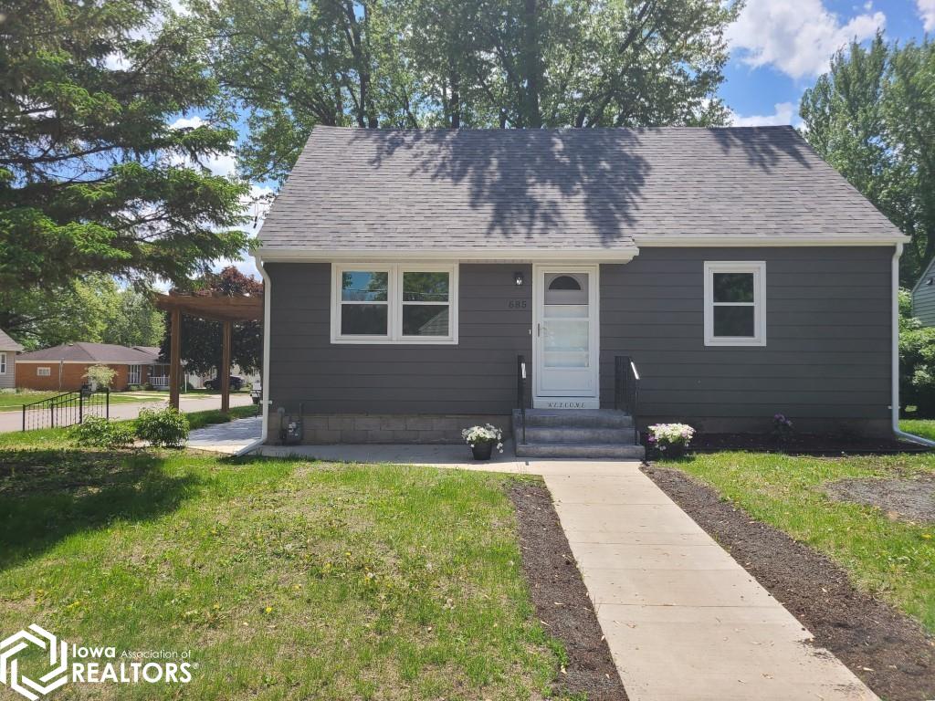 685 14th Street, Mason City, Iowa image 1