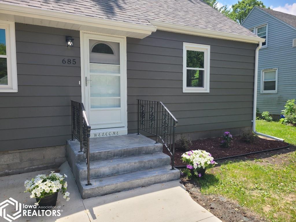 685 14th Street, Mason City, Iowa image 2