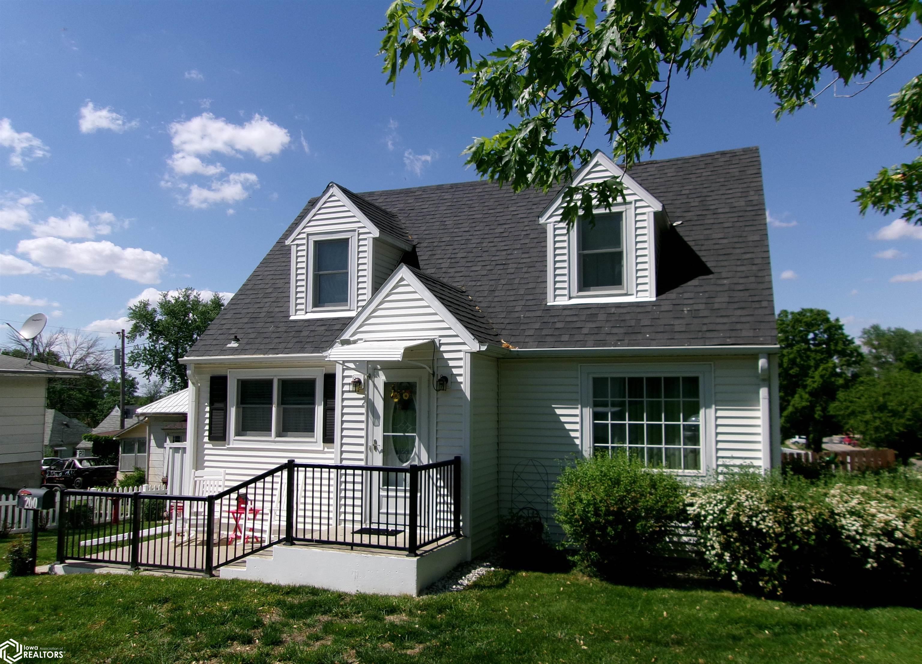 200 W 8th Street, Atlantic, Iowa image 1