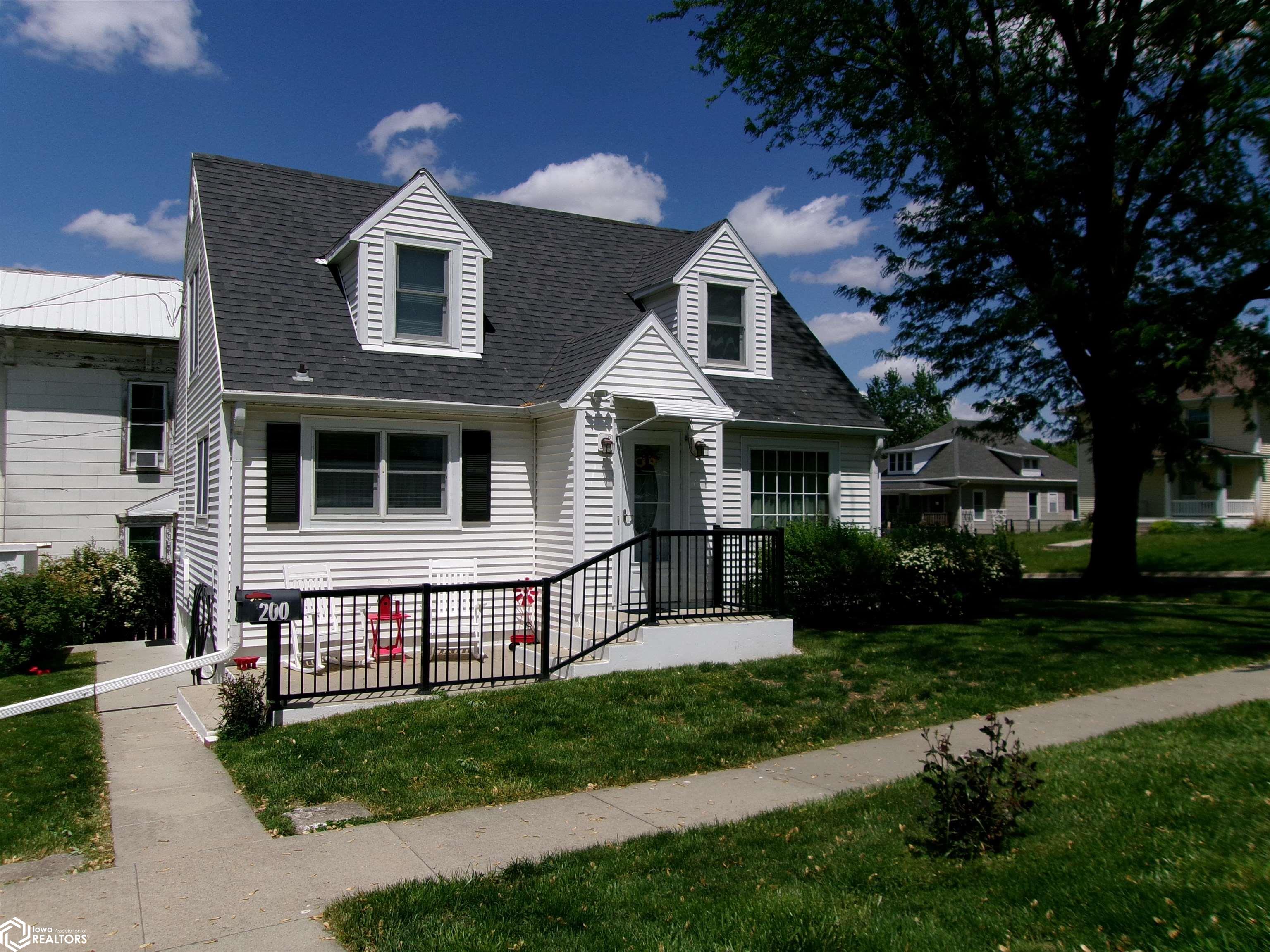 200 W 8th Street, Atlantic, Iowa image 2