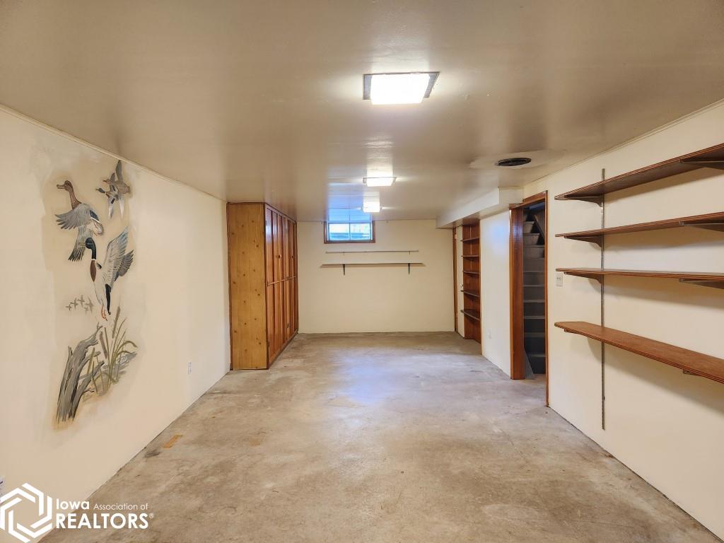1635 Hillcrest Drive, Mason City, Iowa image 12