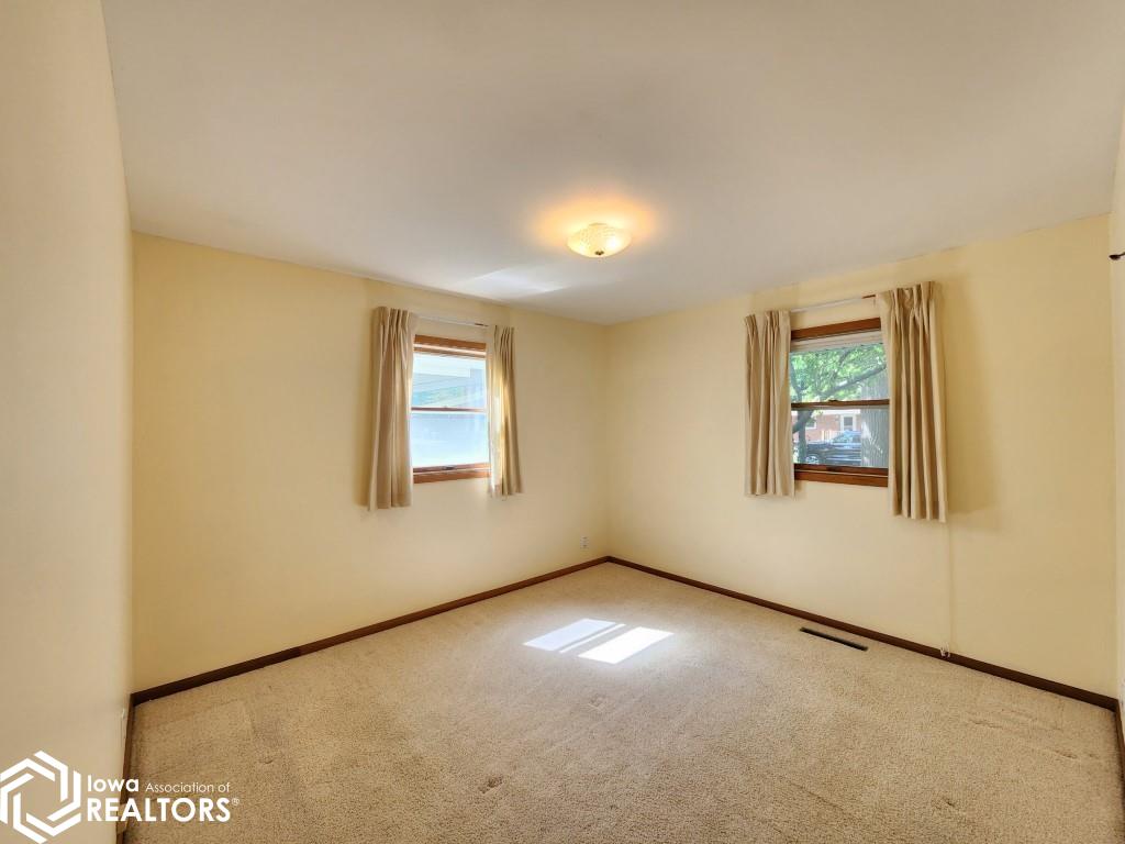 1635 Hillcrest Drive, Mason City, Iowa image 7