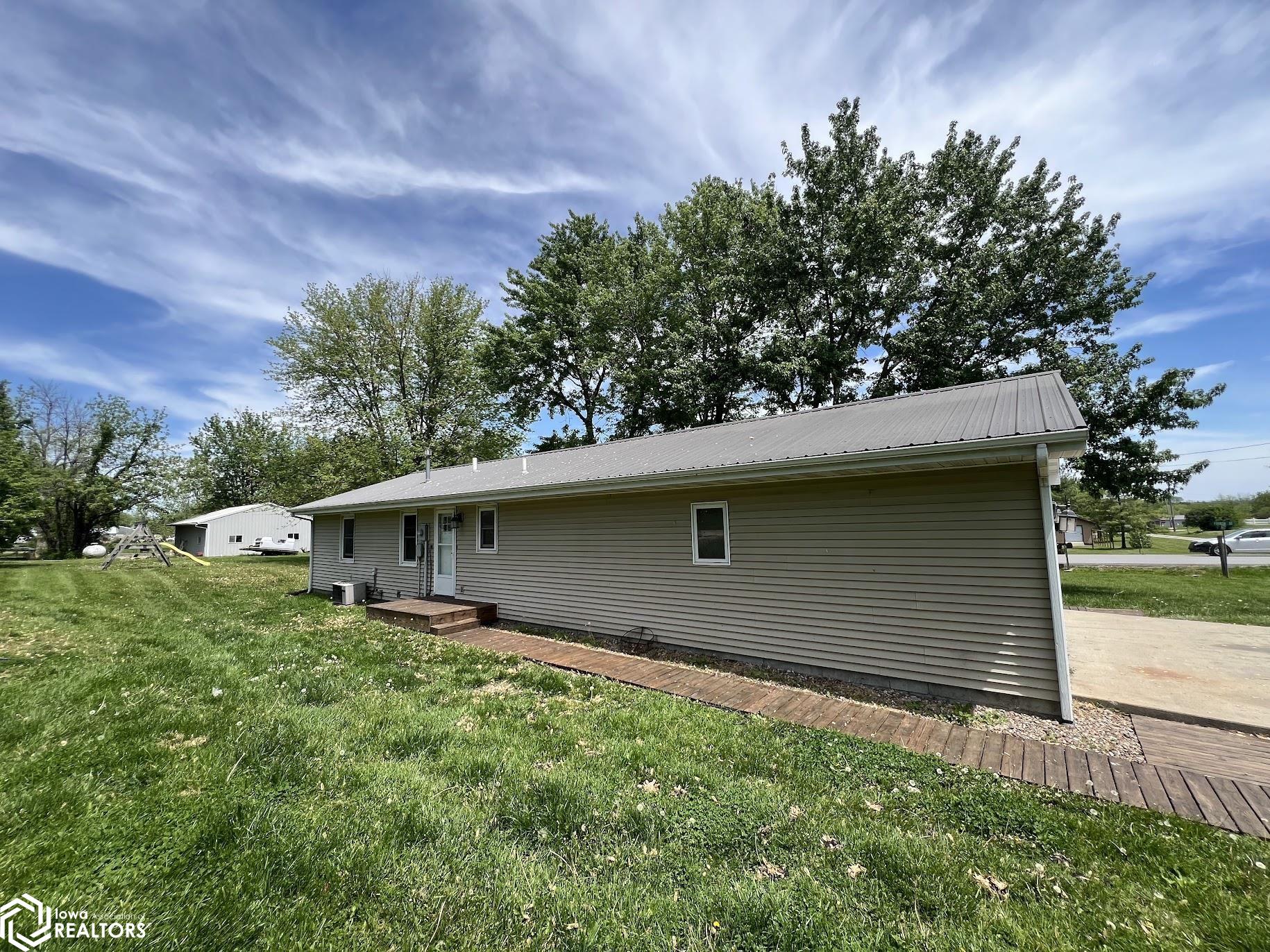 401 NW 4th Street, Decatur, Iowa image 18