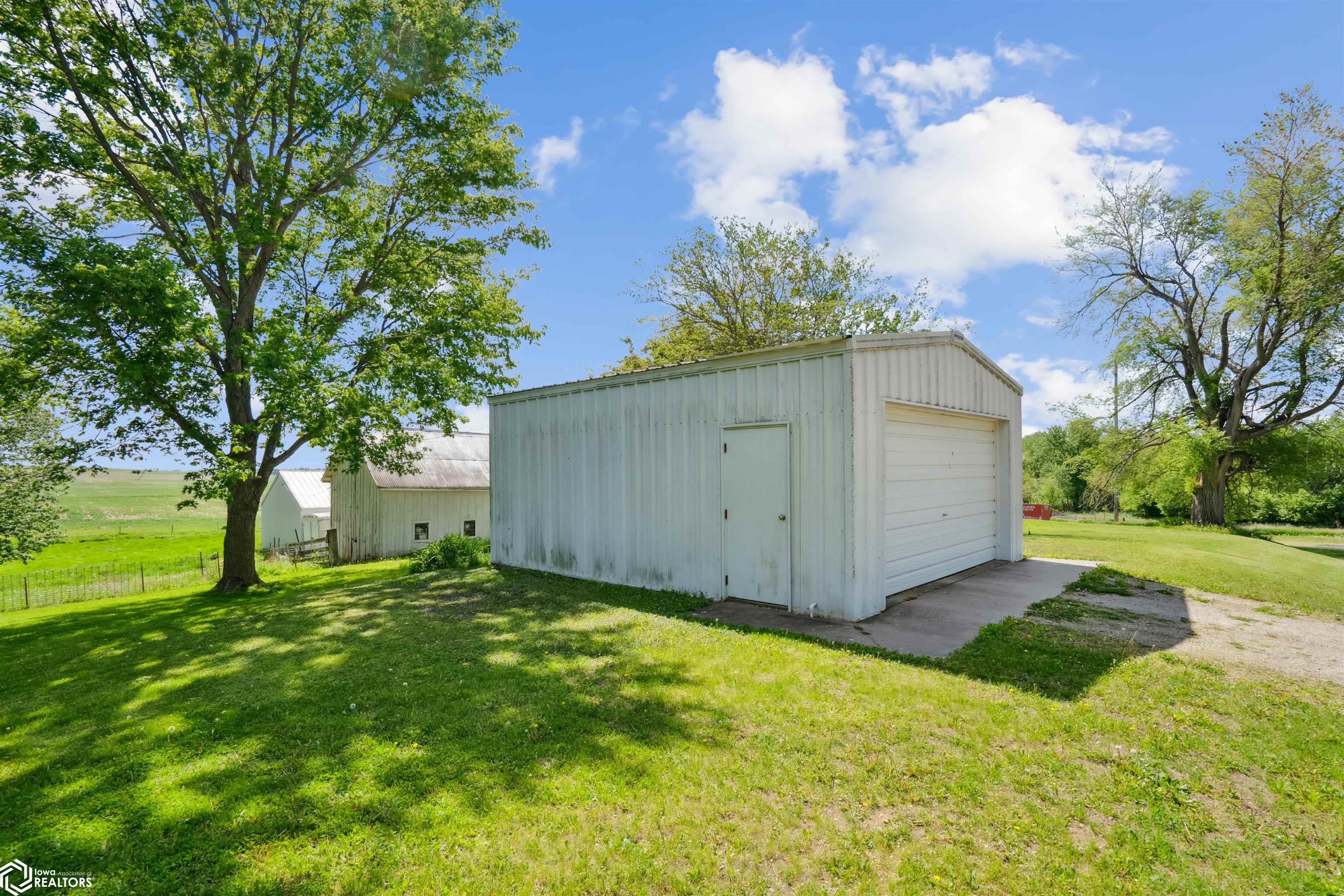104 Roosevelt Street, Marshalltown, Iowa image 22