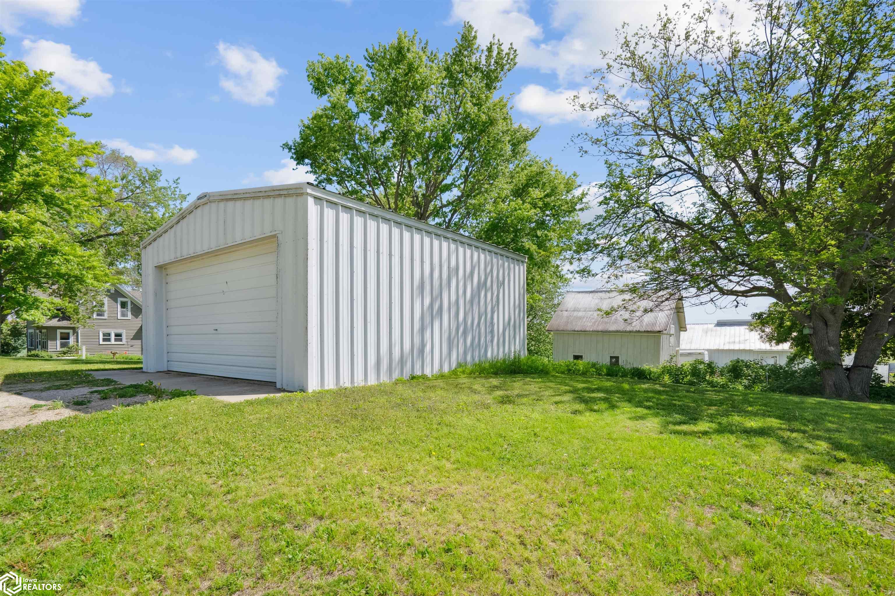 104 Roosevelt Street, Marshalltown, Iowa image 23