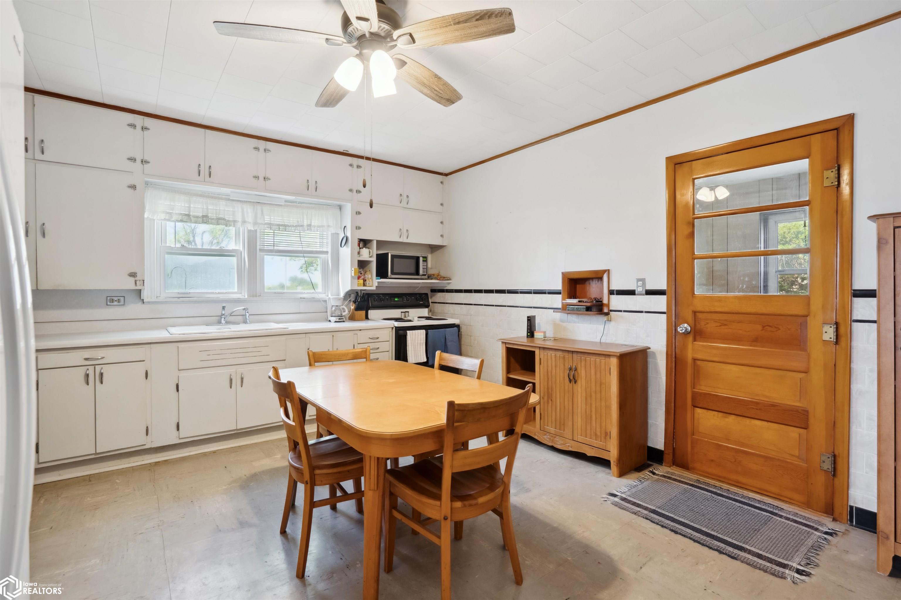 104 Roosevelt Street, Marshalltown, Iowa image 6
