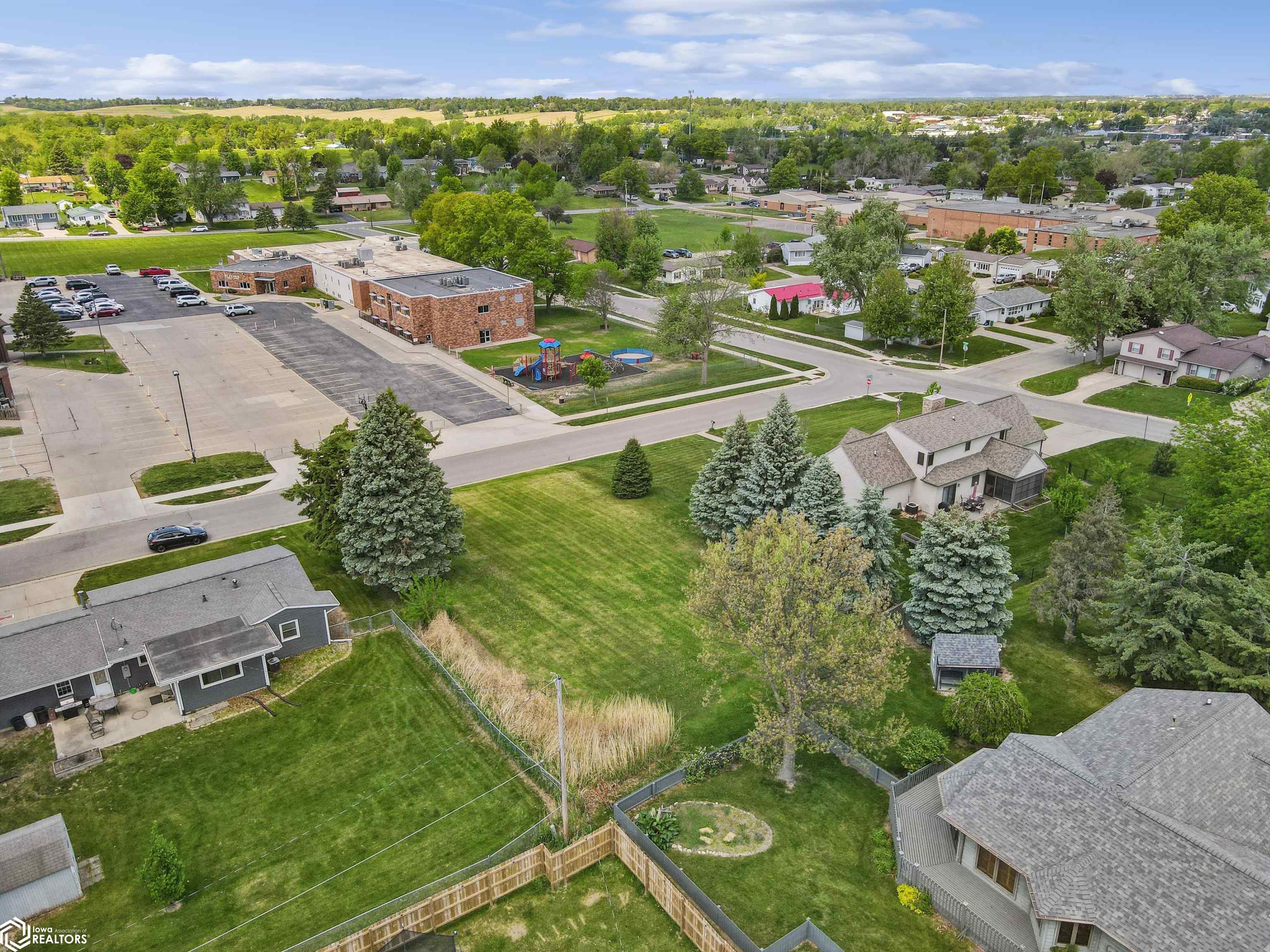 1606 Crestview Drive, Marshalltown, Iowa image 5