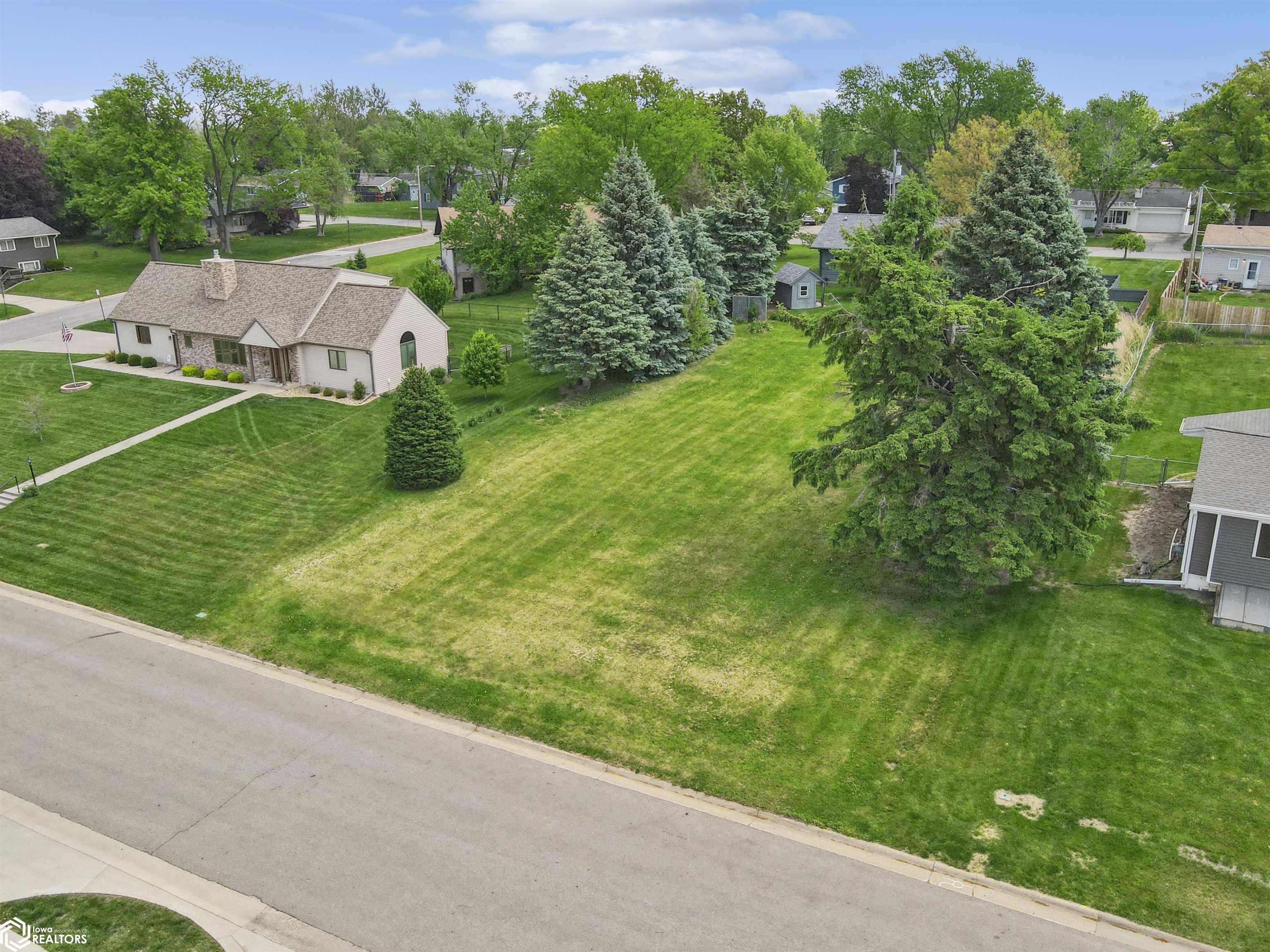 1606 Crestview Drive, Marshalltown, Iowa image 7