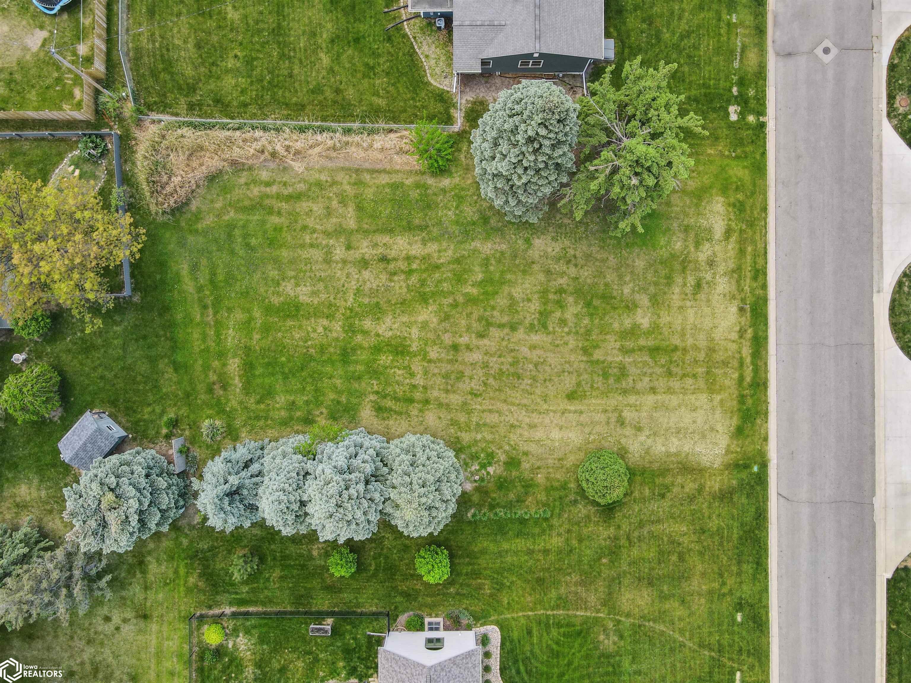 1606 Crestview Drive, Marshalltown, Iowa image 9