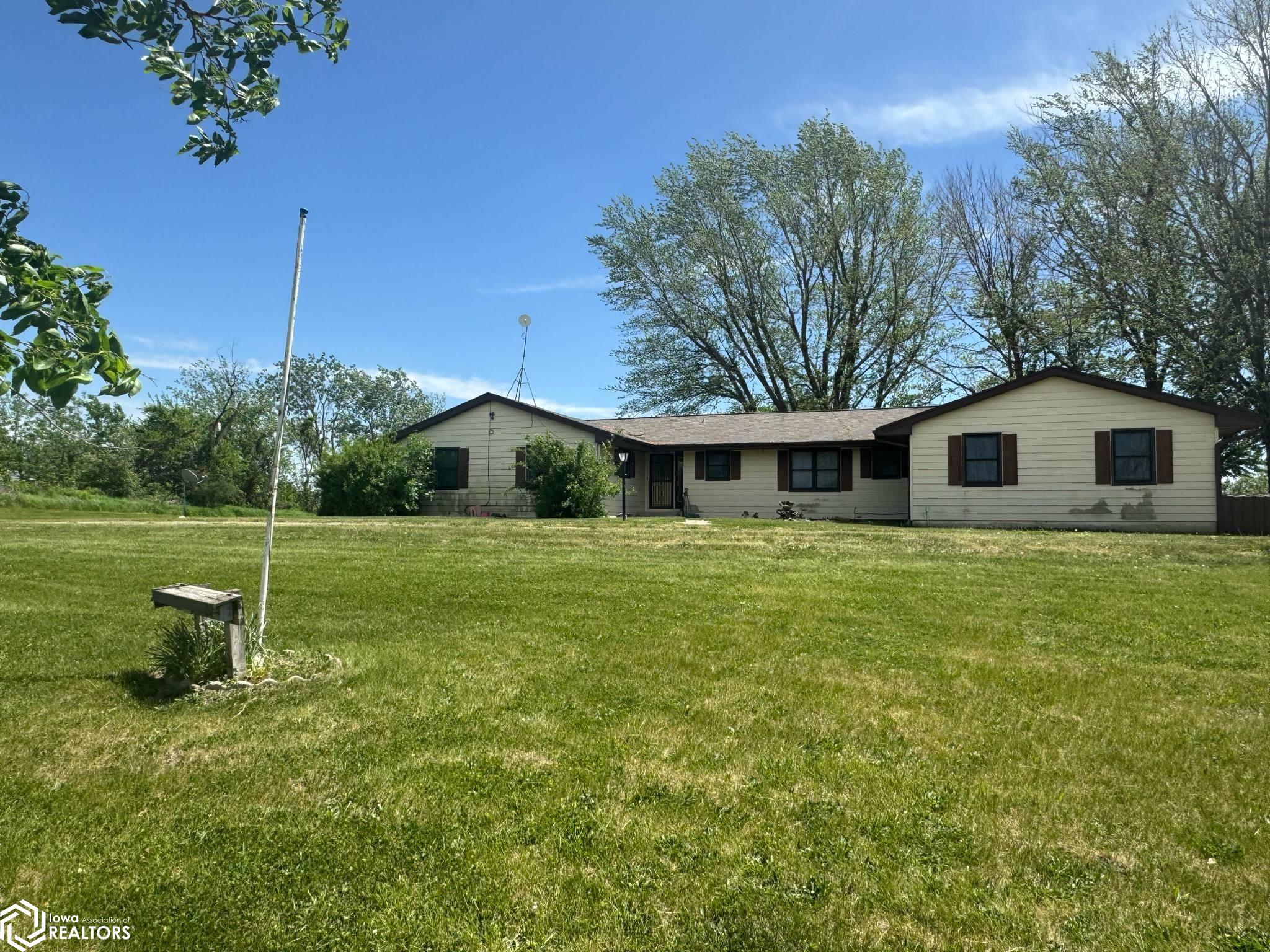 23529 540th Street, Centerville, Iowa image 1