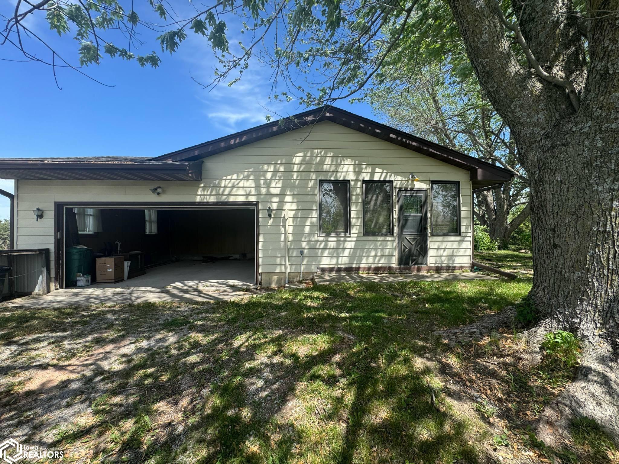 23529 540th Street, Centerville, Iowa image 3