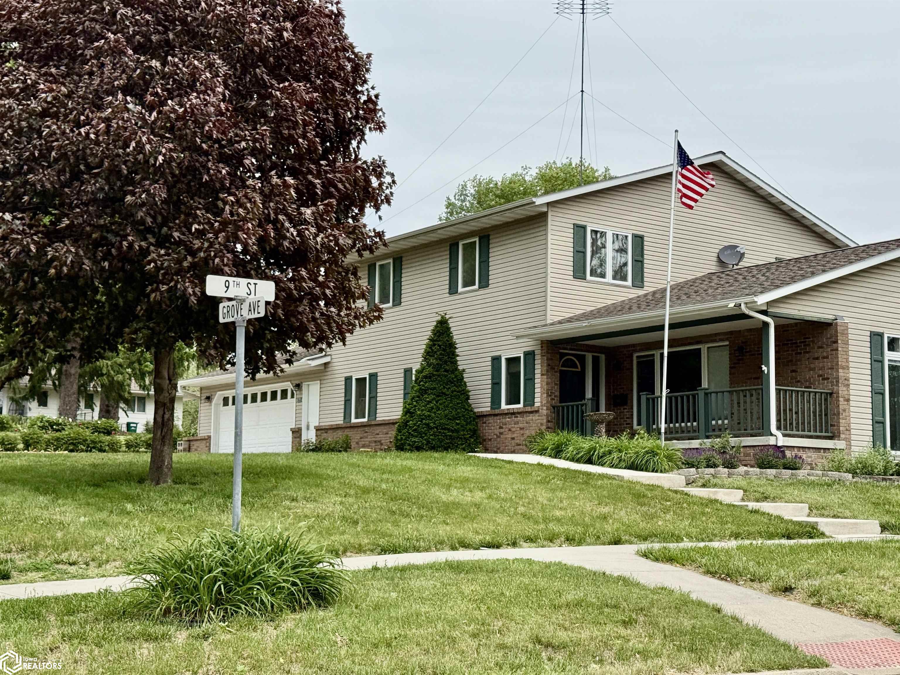 900 Grove Ave. Avenue, Corning, Iowa image 3