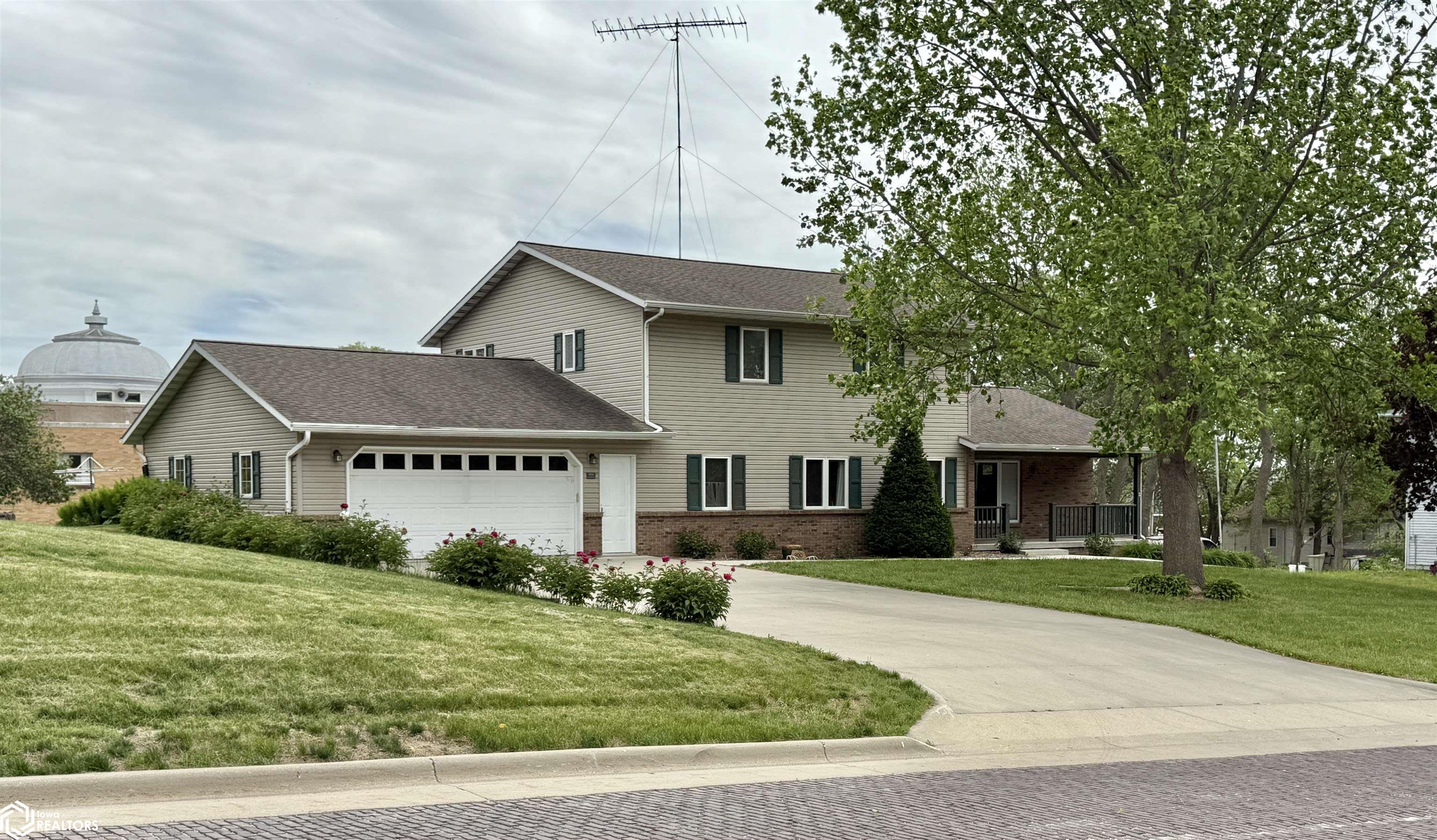 900 Grove Ave. Avenue, Corning, Iowa image 5