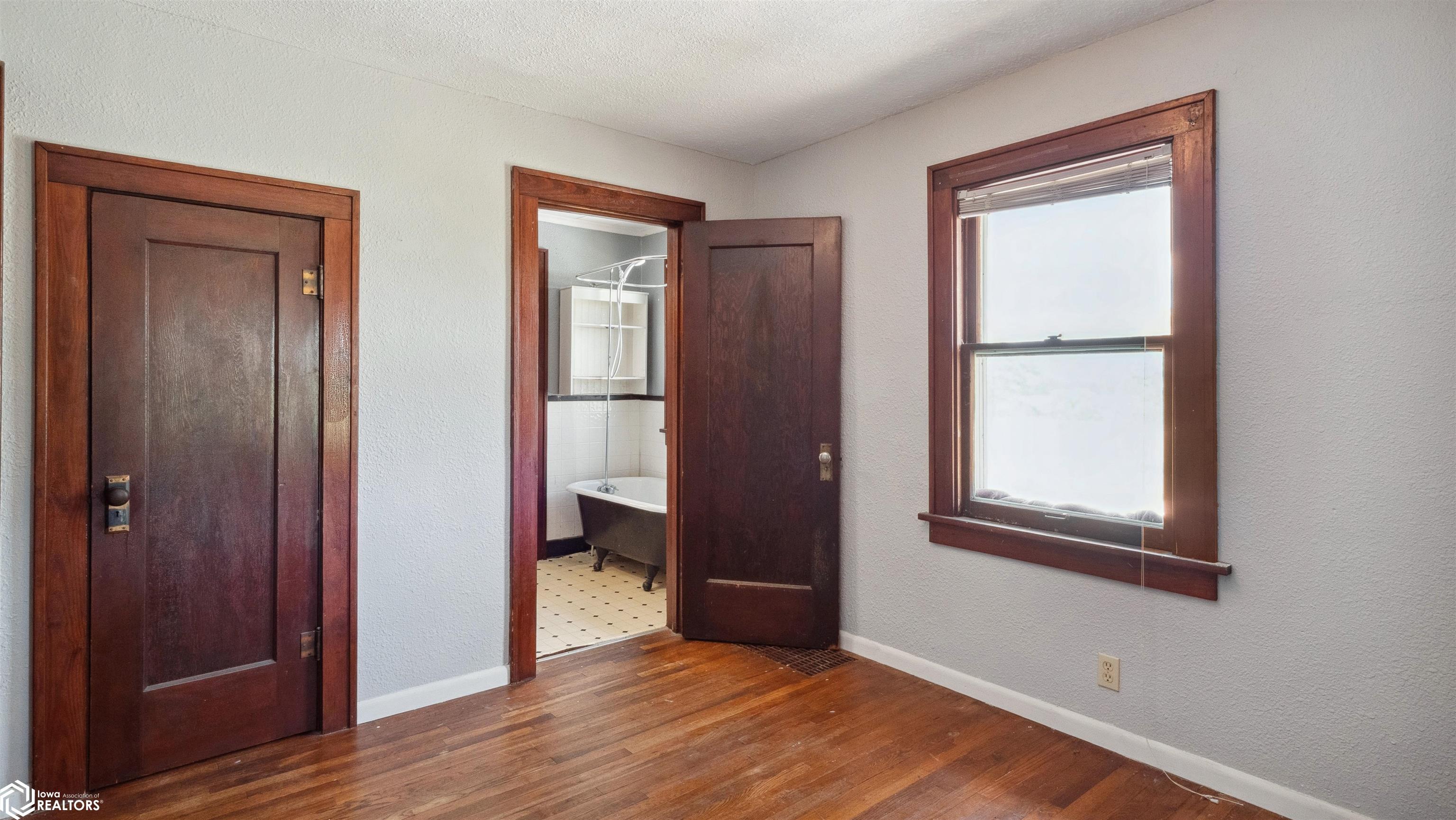 1305 N 7th Street, Chariton, Iowa image 12
