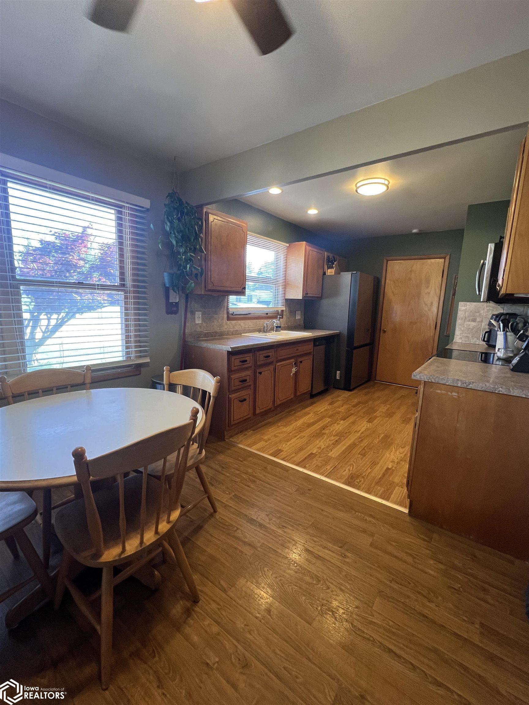 16 Rainbo Drive, Keokuk, Iowa image 4
