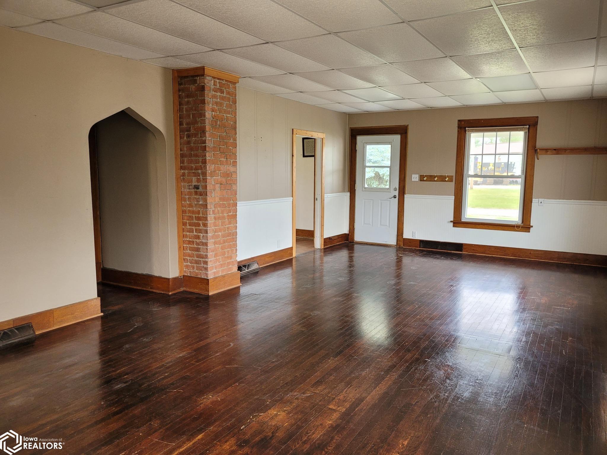 600 N Main Street, Sigourney, Iowa image 12