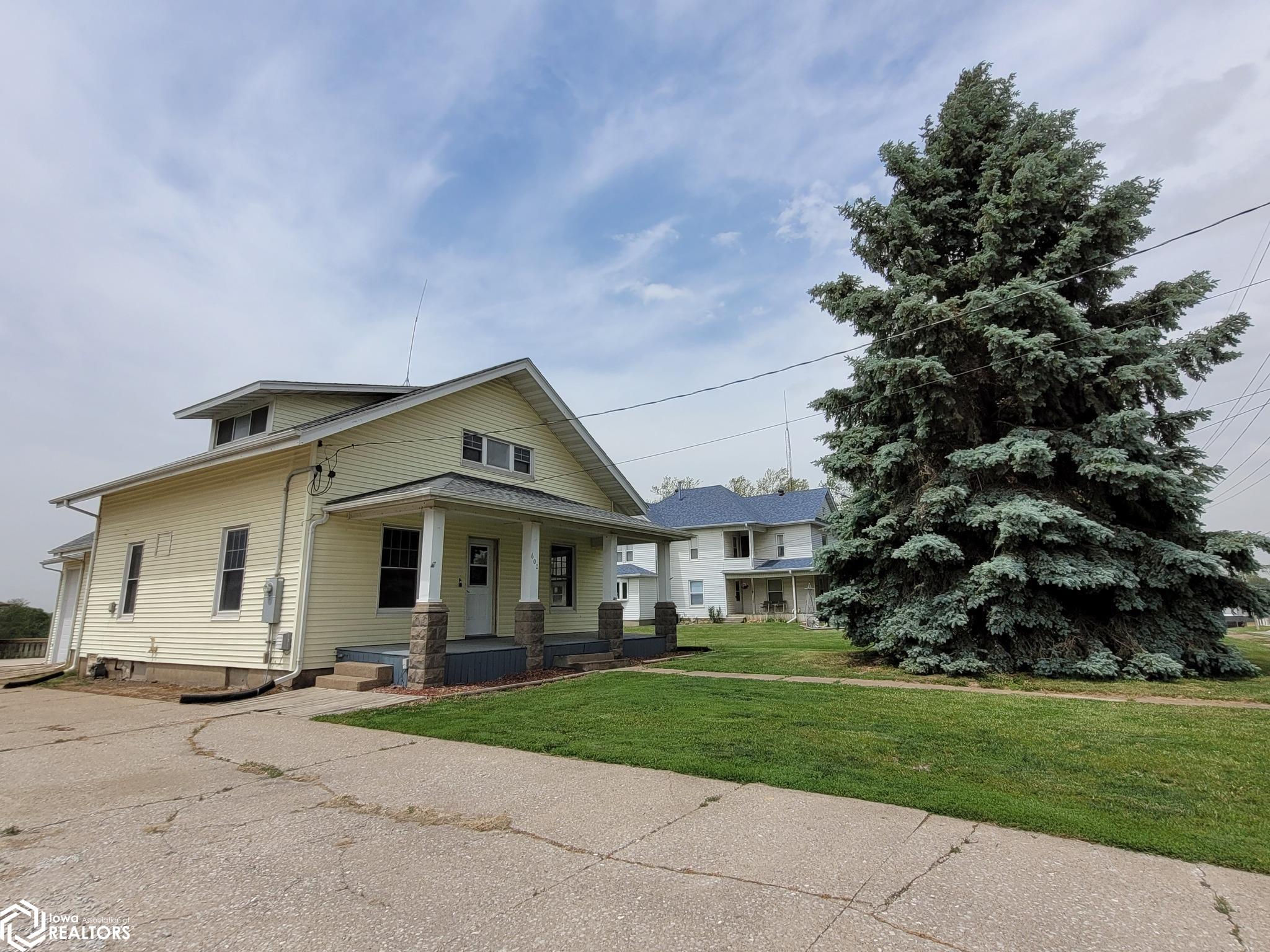 600 N Main Street, Sigourney, Iowa image 36