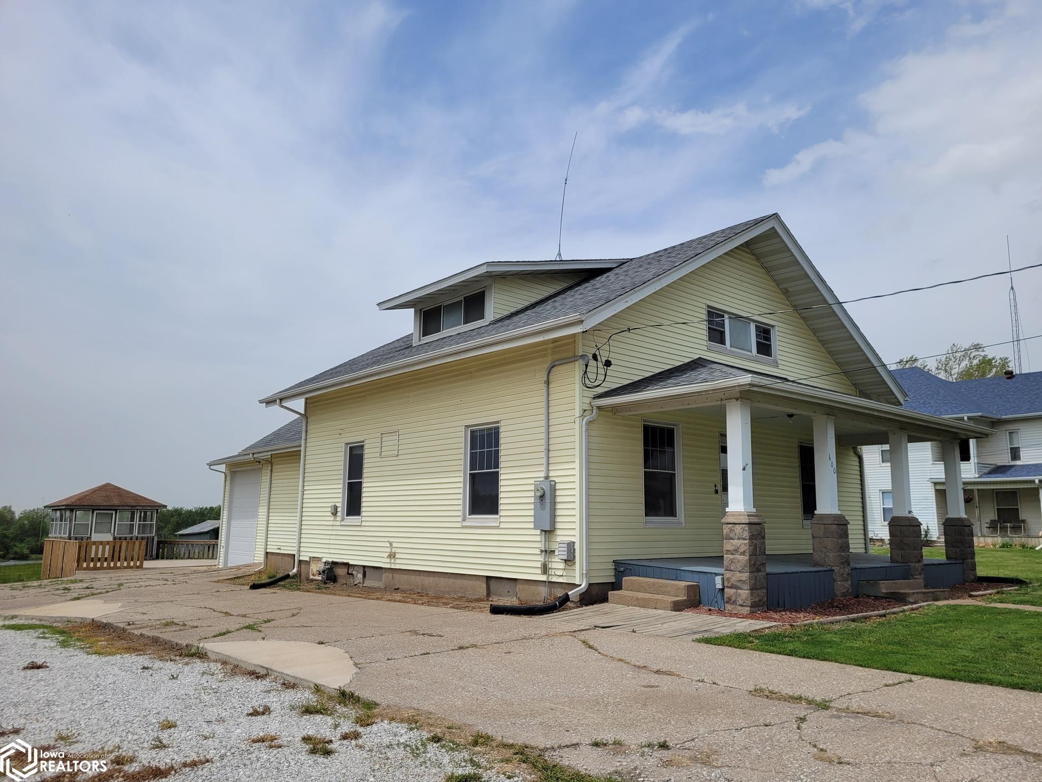 600 N Main Street, Sigourney, Iowa image 37