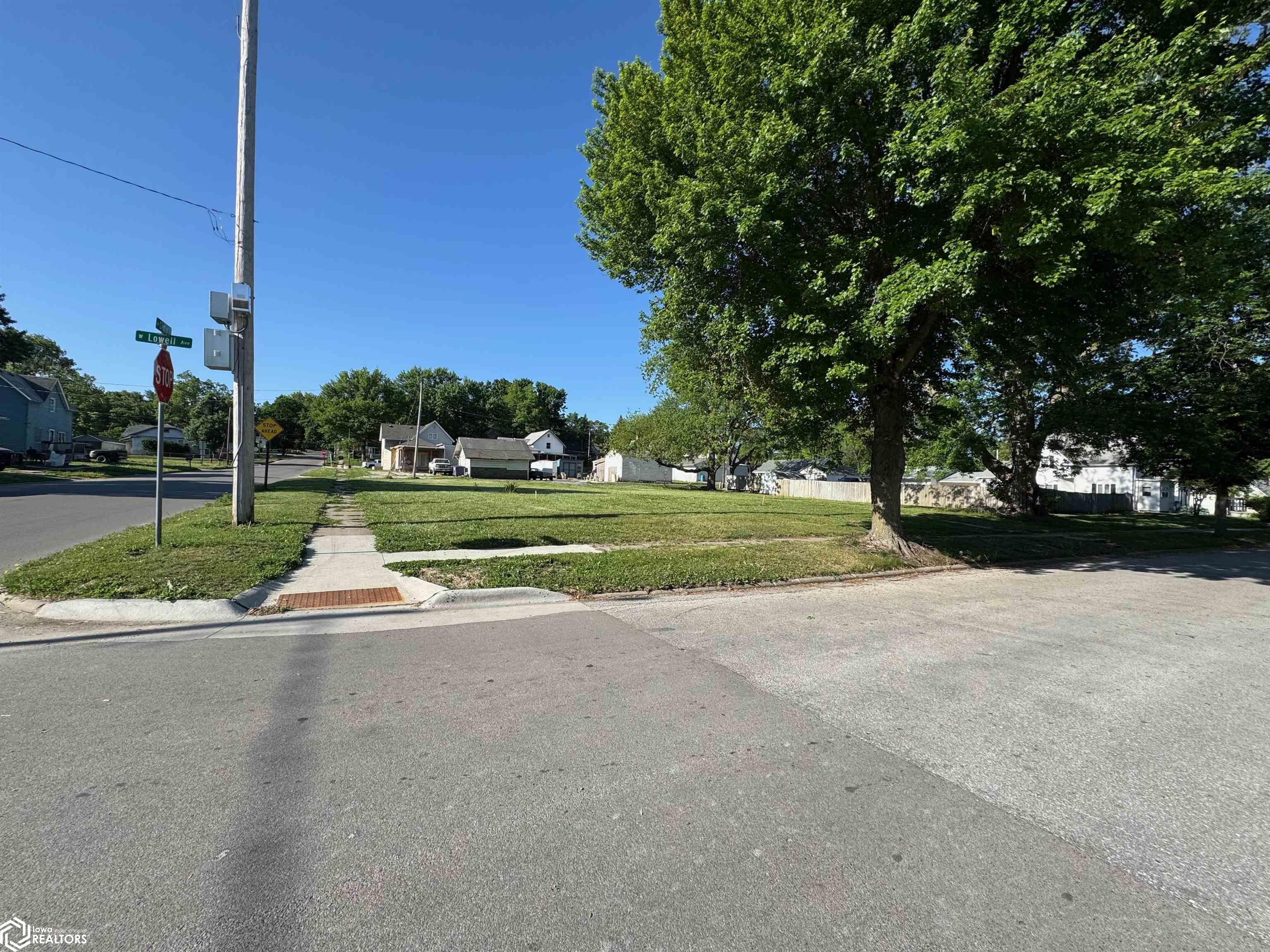 108 N Center & 102 W Lowell, Shenandoah, Iowa image 1
