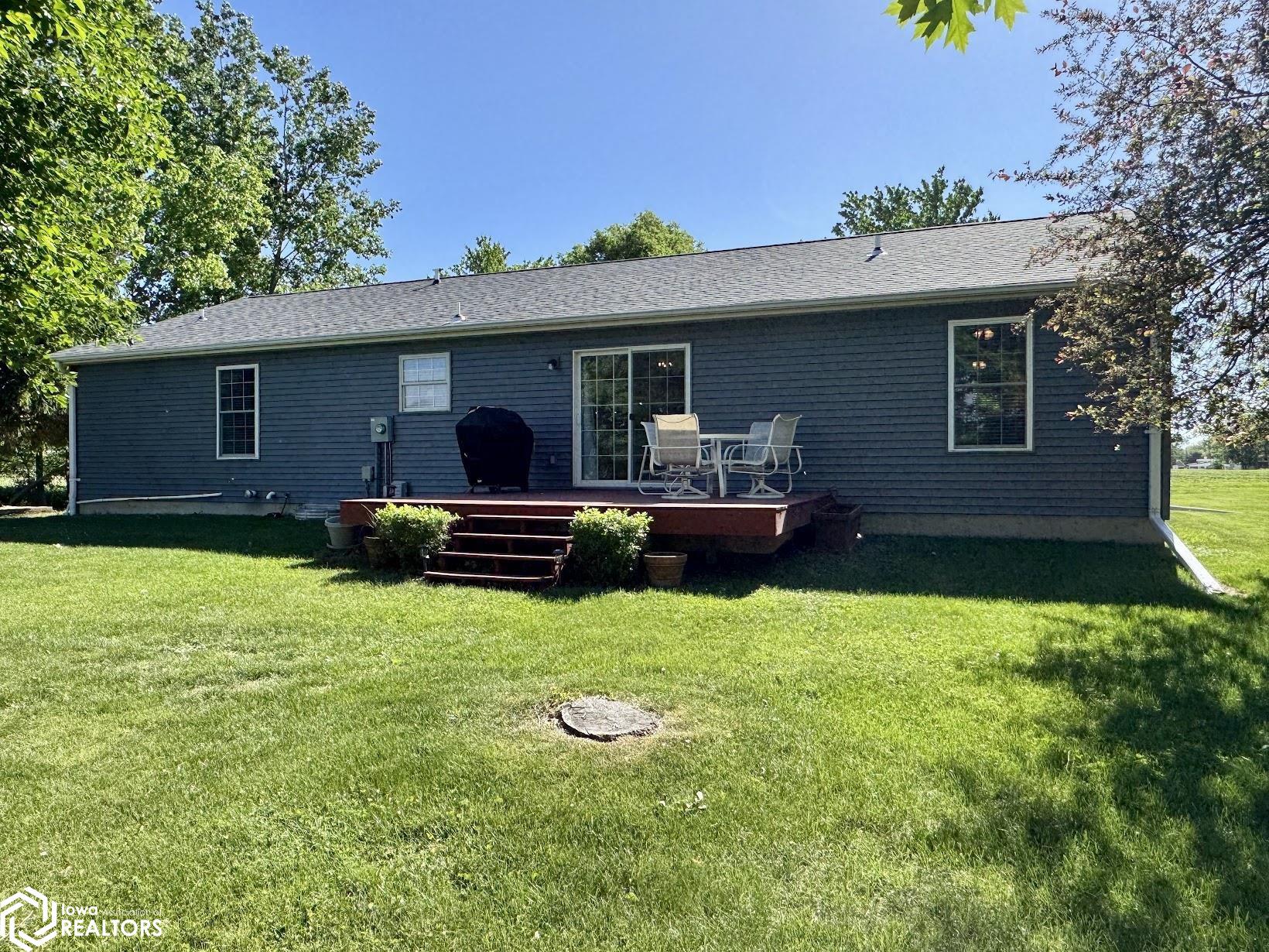 2601 S 14th Street, Burlington, Iowa image 33