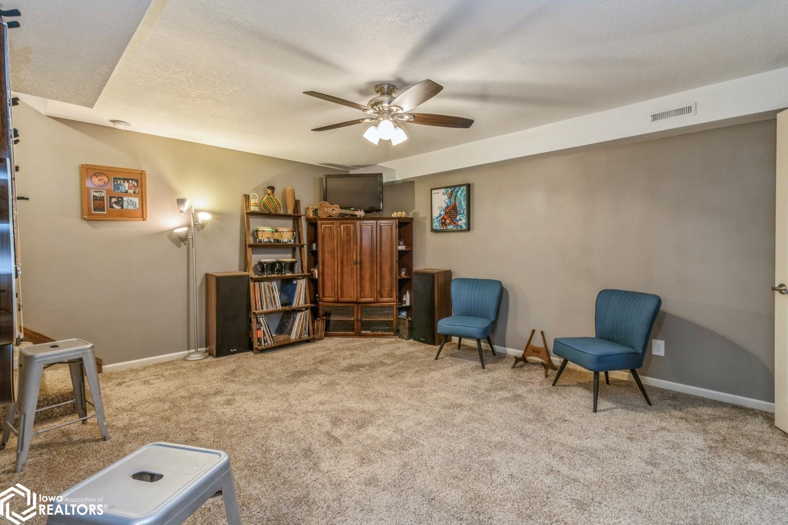224 Elm Avenue, Norwalk, Iowa image 35