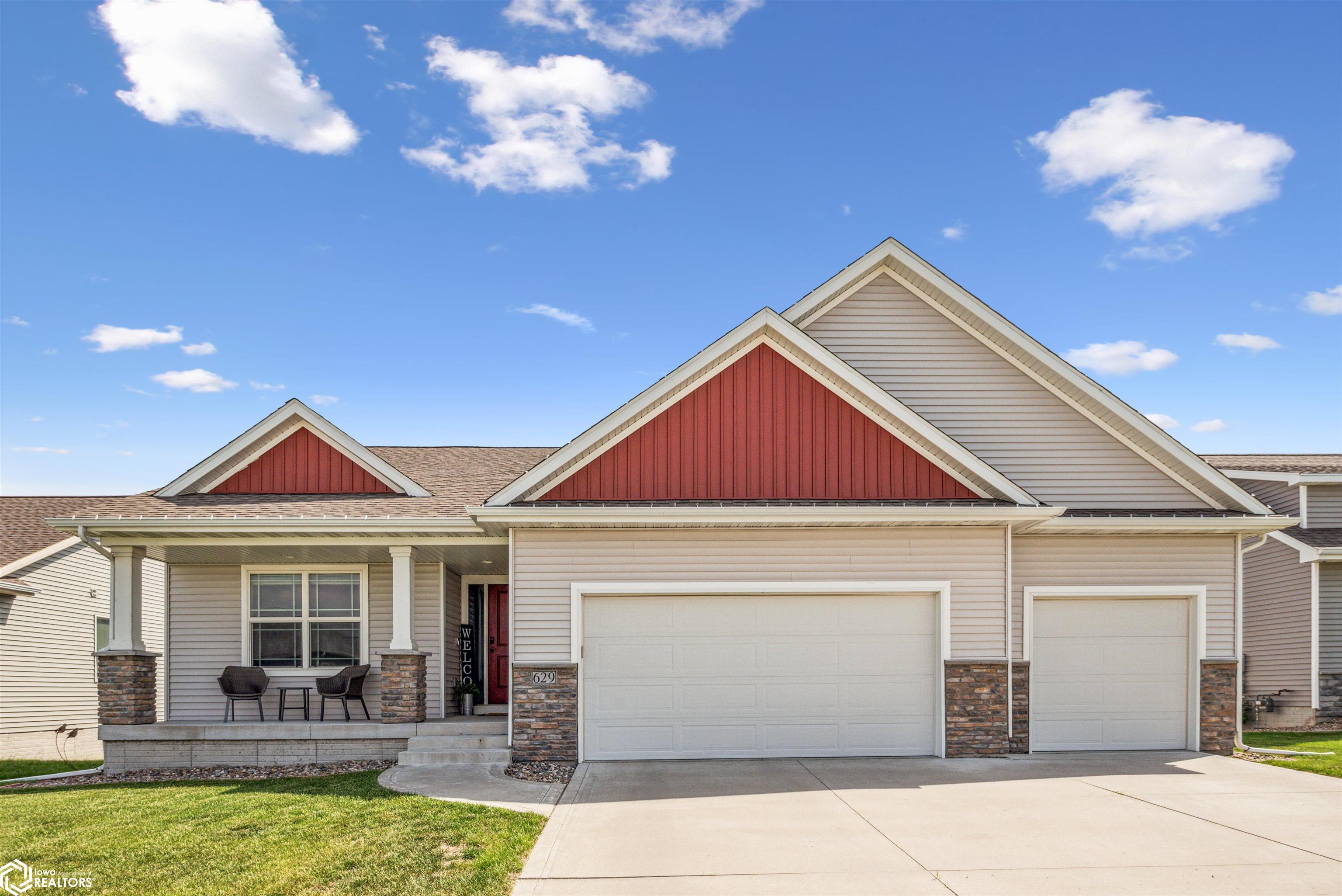 629 Mallard Pointe Drive, Bondurant, Iowa image 2