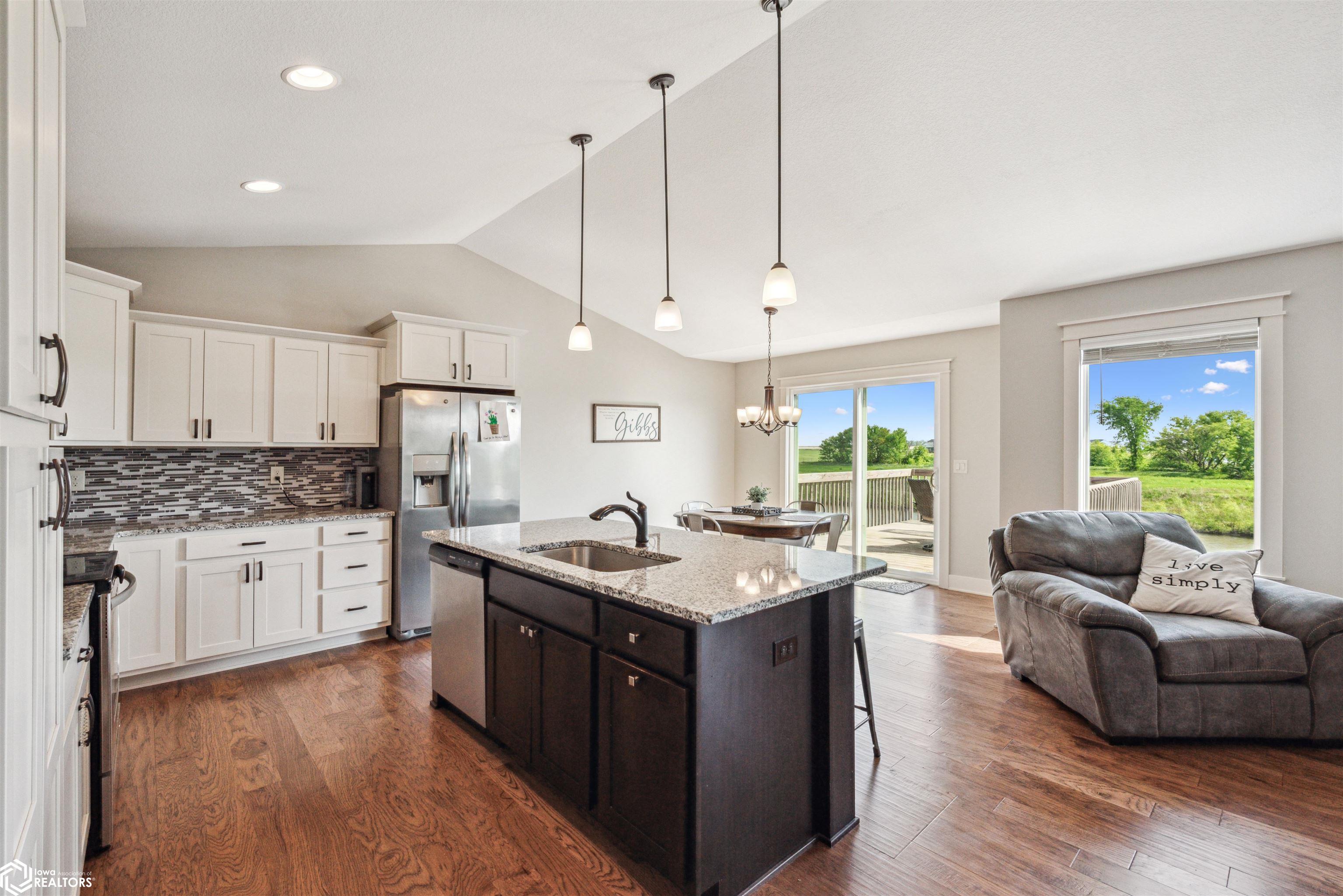 629 Mallard Pointe Drive, Bondurant, Iowa image 13