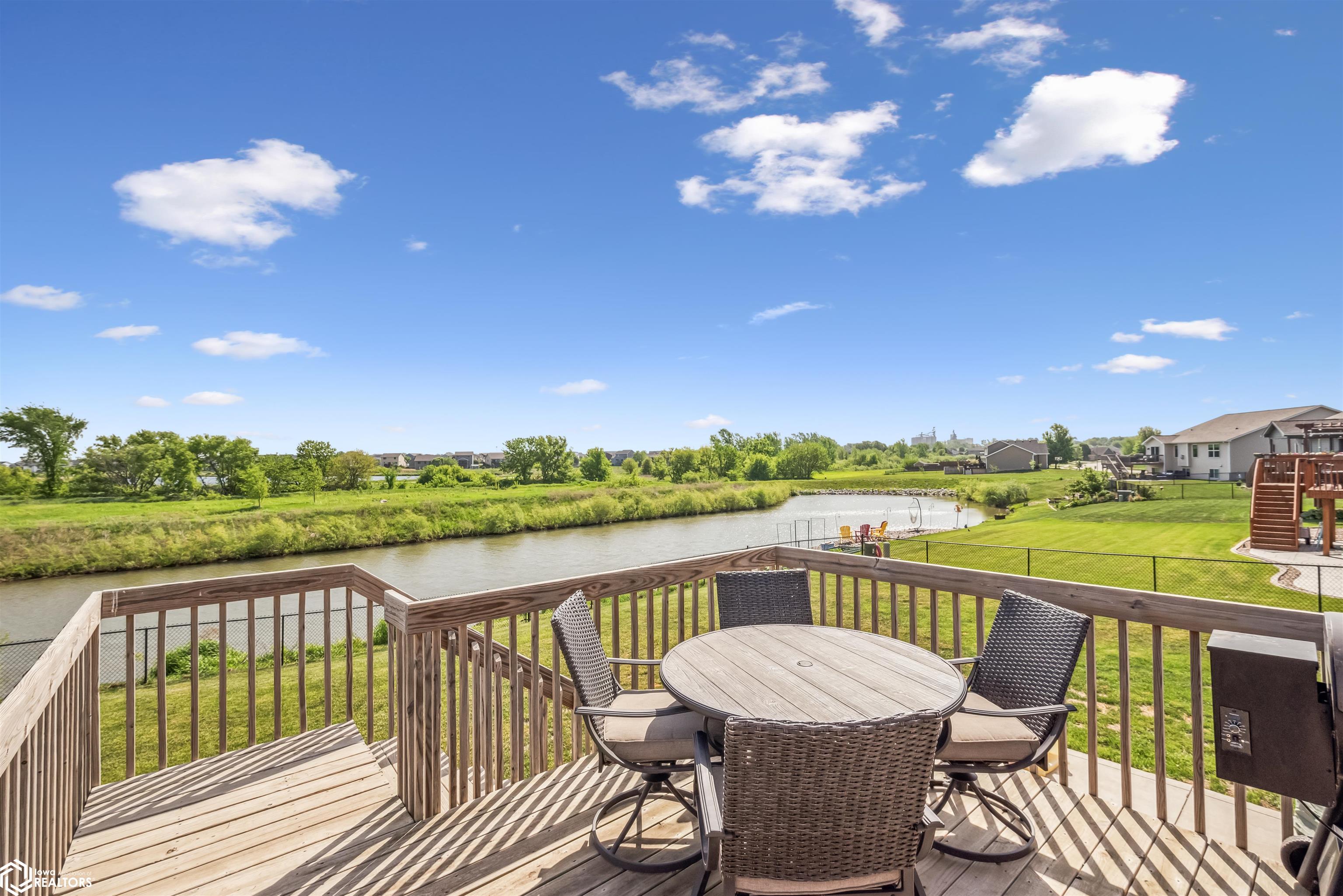 629 Mallard Pointe Drive, Bondurant, Iowa image 17