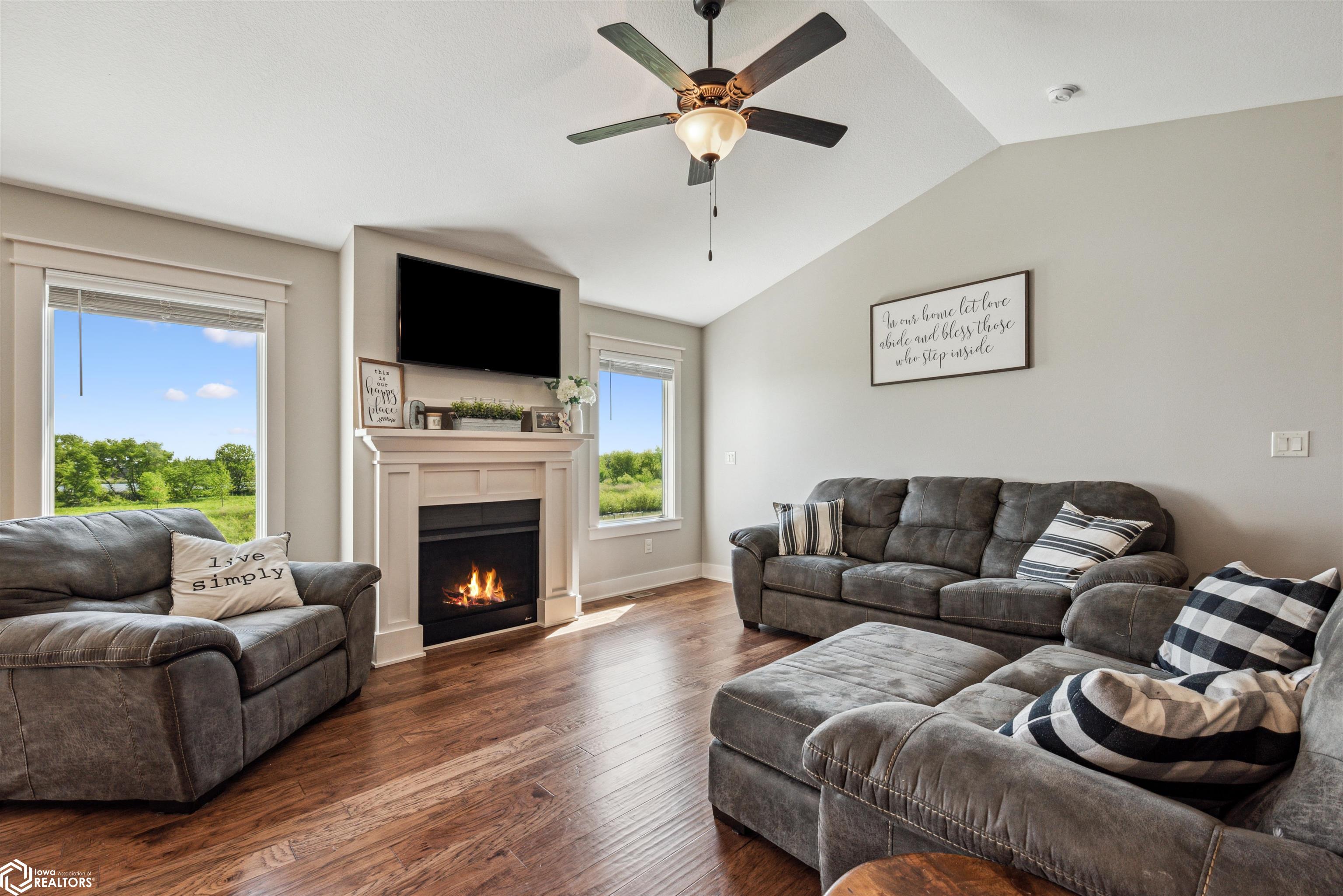 629 Mallard Pointe Drive, Bondurant, Iowa image 18