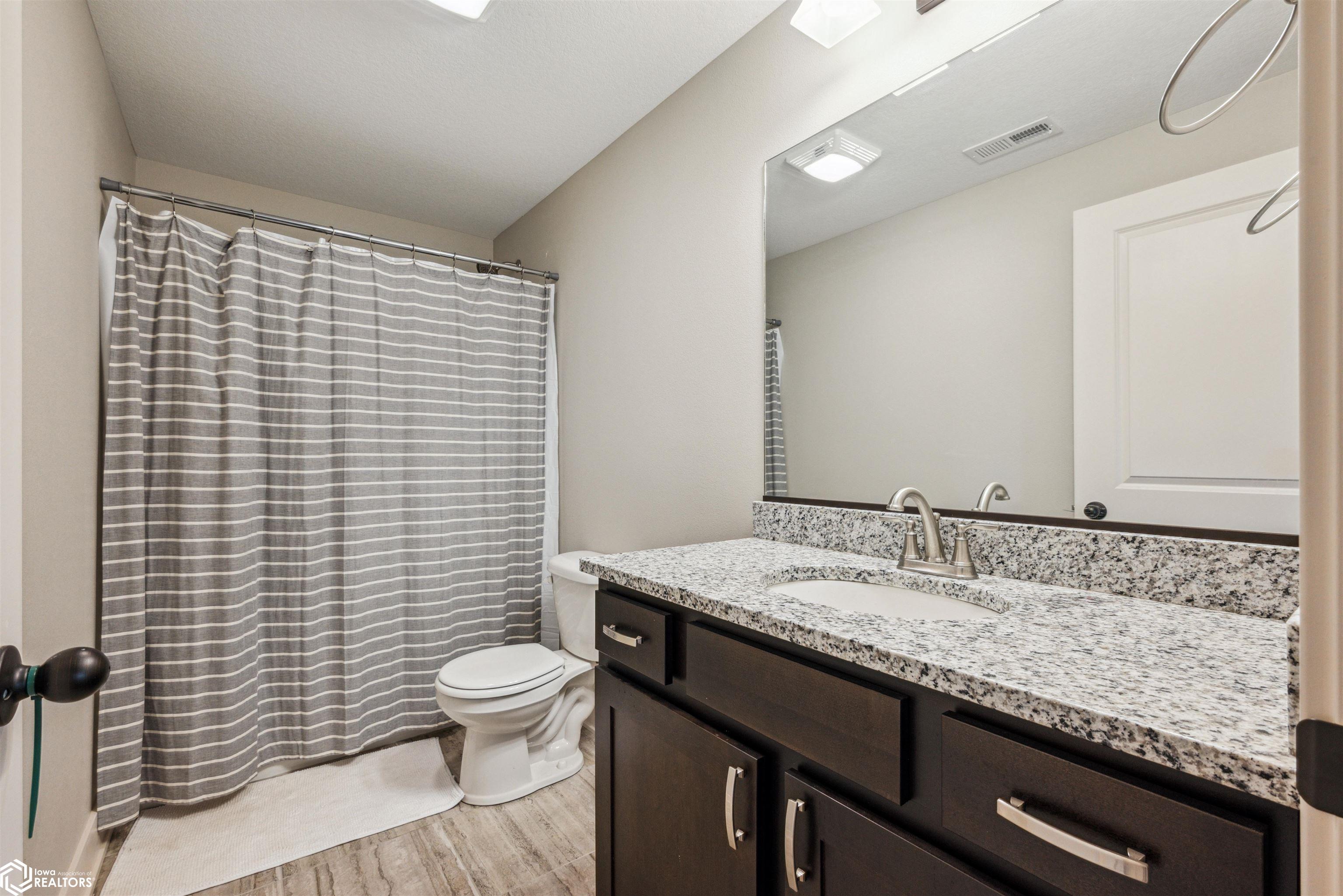 629 Mallard Pointe Drive, Bondurant, Iowa image 32