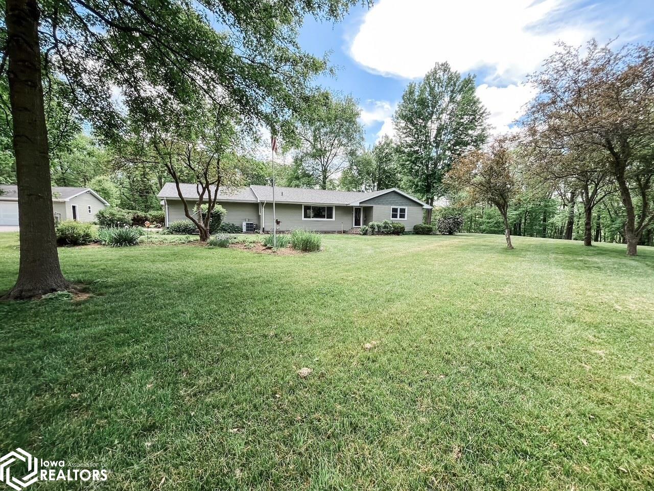 11781 Northview Drive, Burlington, Iowa image 1