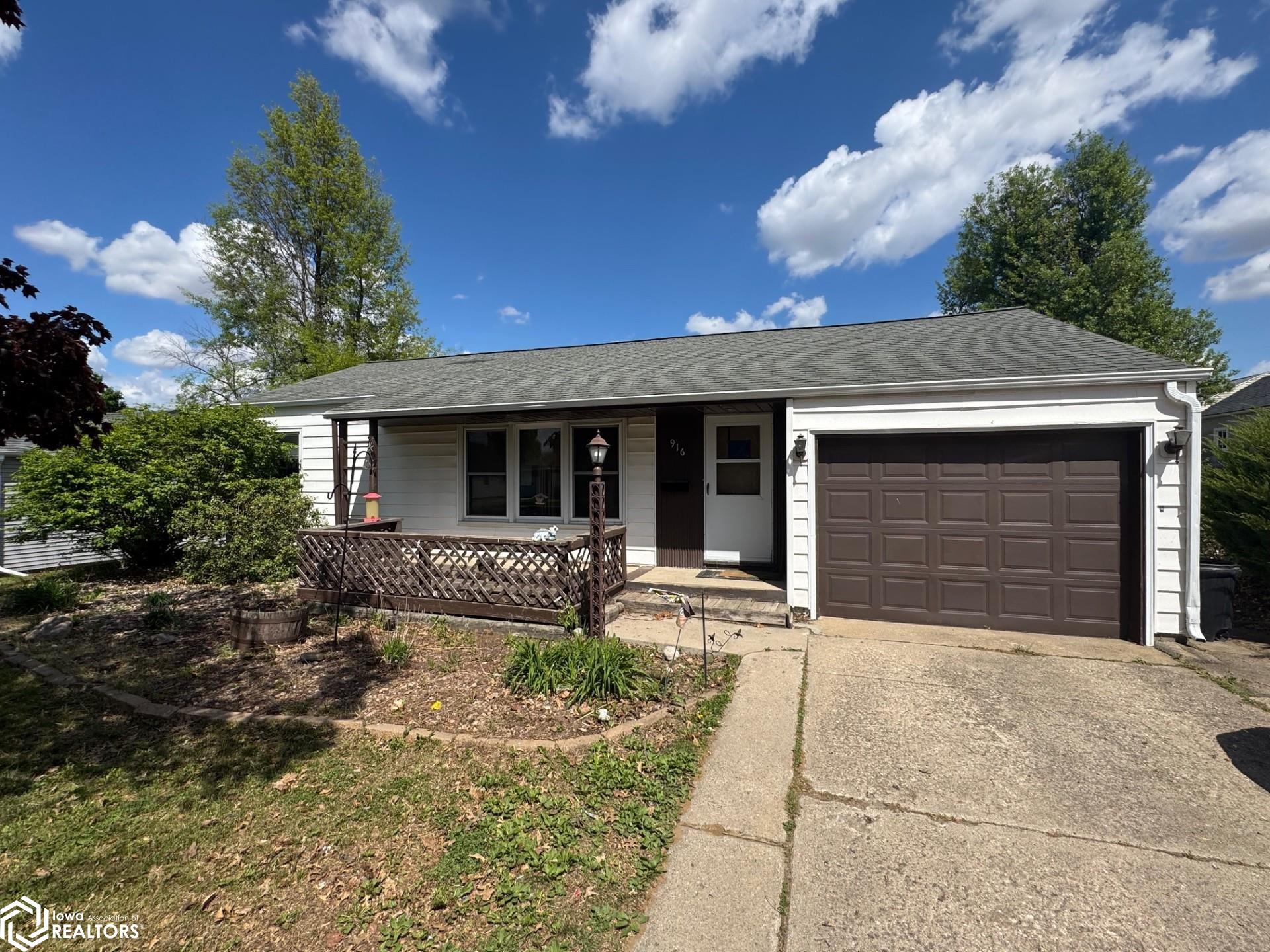 916 S 8th Avenue, Marshalltown, Iowa image 1
