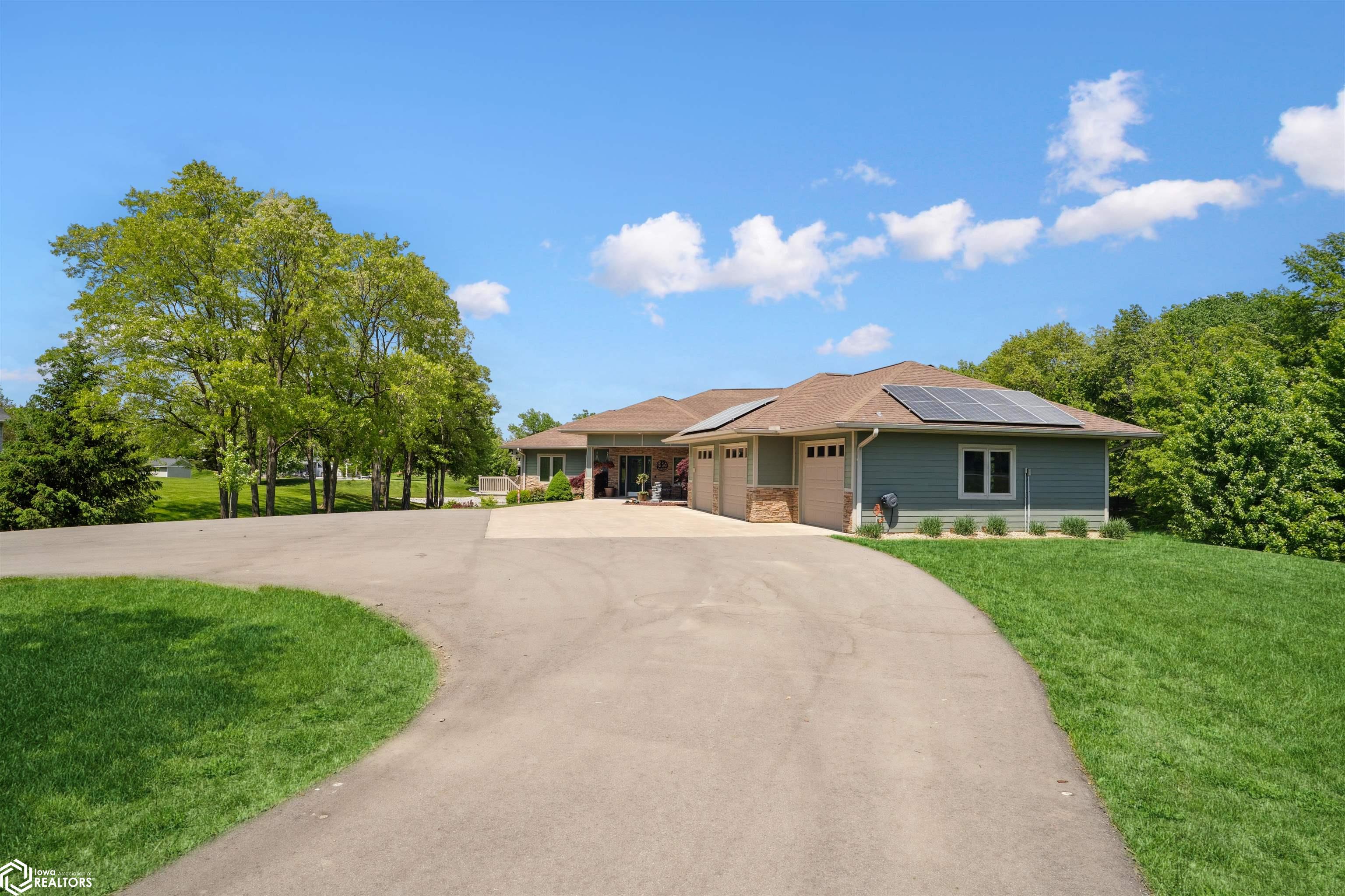 2797 Brentwood Road, Fort Madison, Iowa image 3