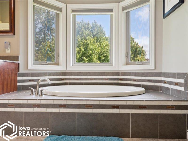 2797 Brentwood Road, Fort Madison, Iowa image 21