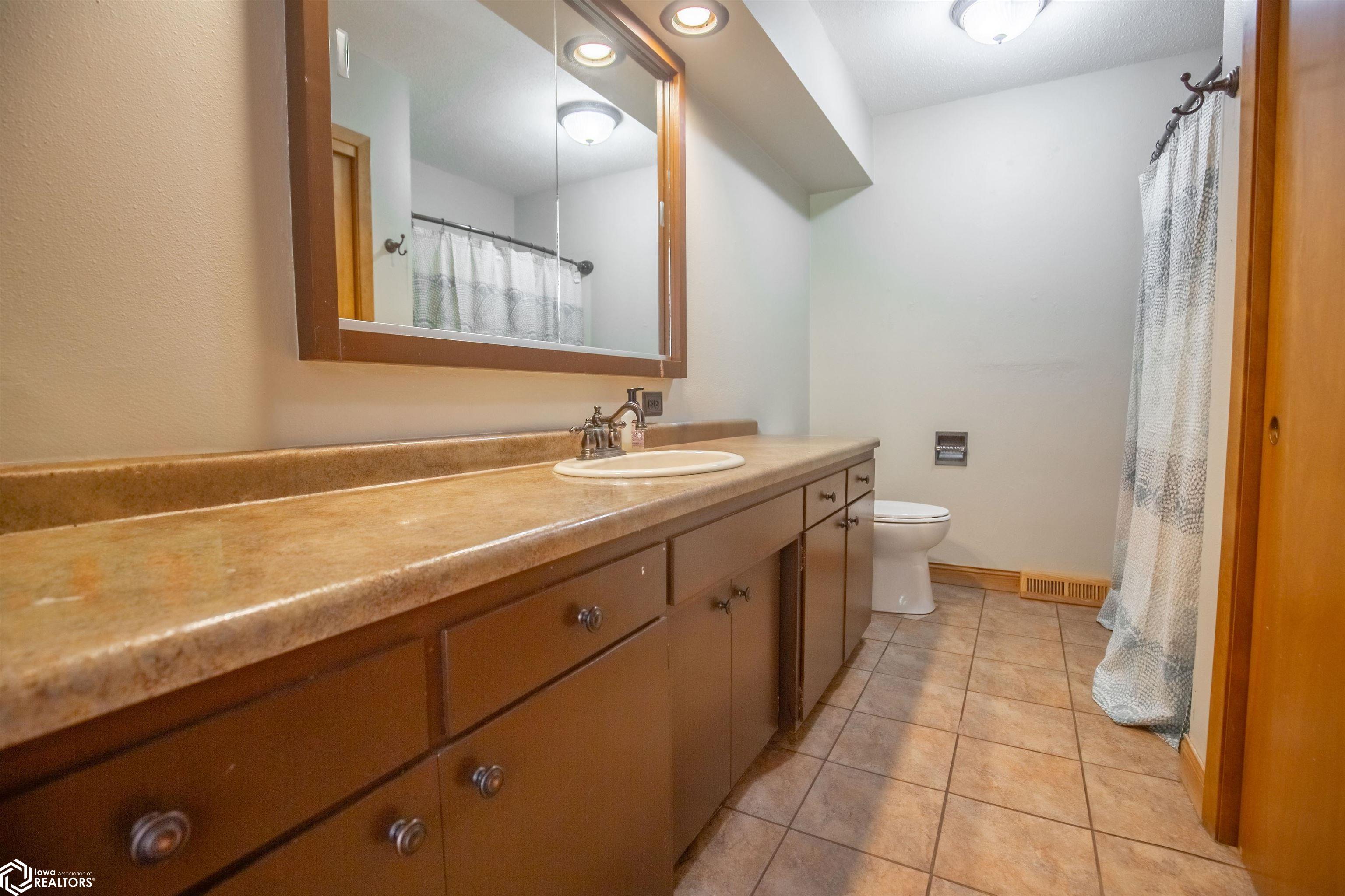 711 E Chubb Street, Algona, Iowa image 13