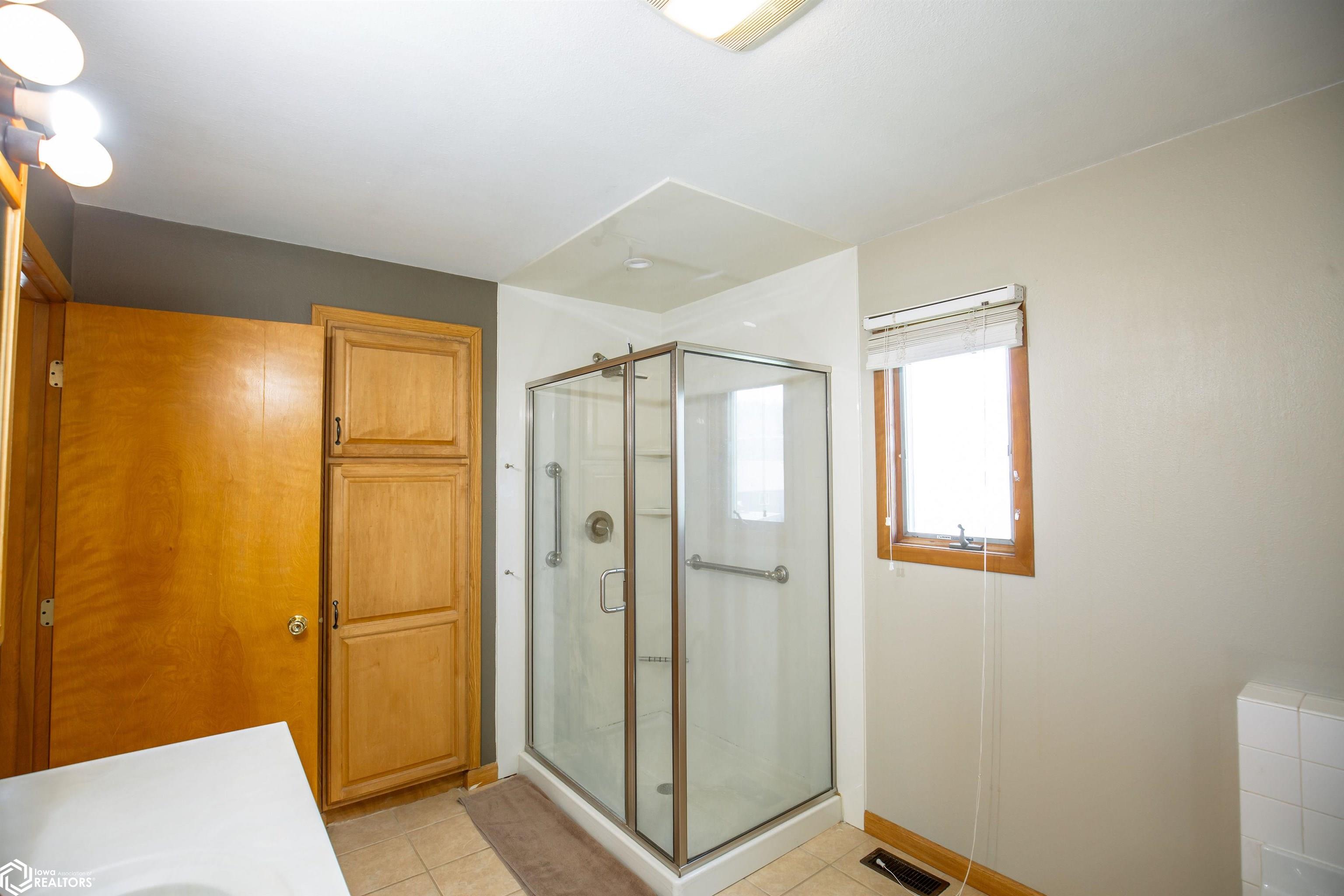 711 E Chubb Street, Algona, Iowa image 20