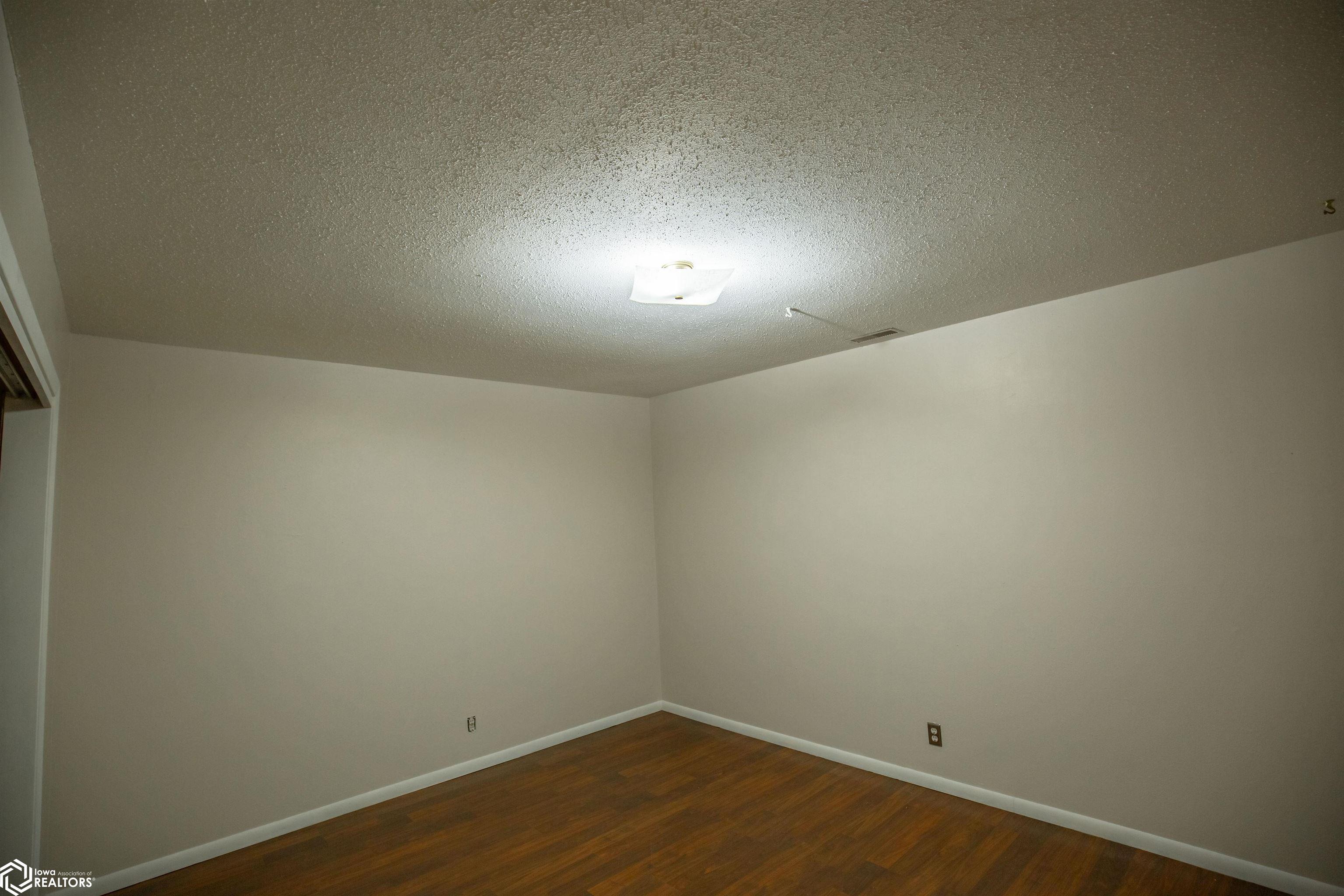 711 E Chubb Street, Algona, Iowa image 33