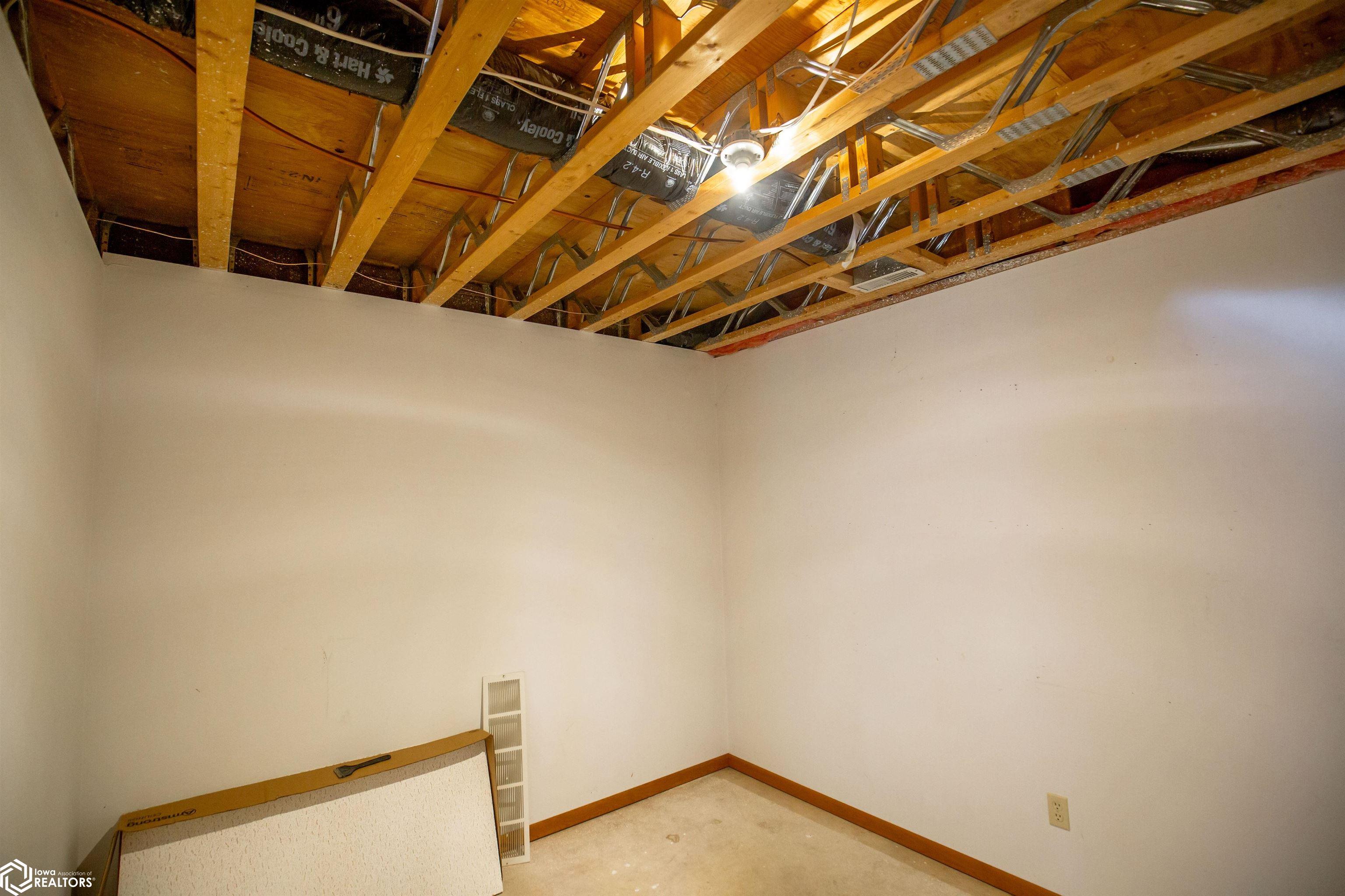 711 E Chubb Street, Algona, Iowa image 40