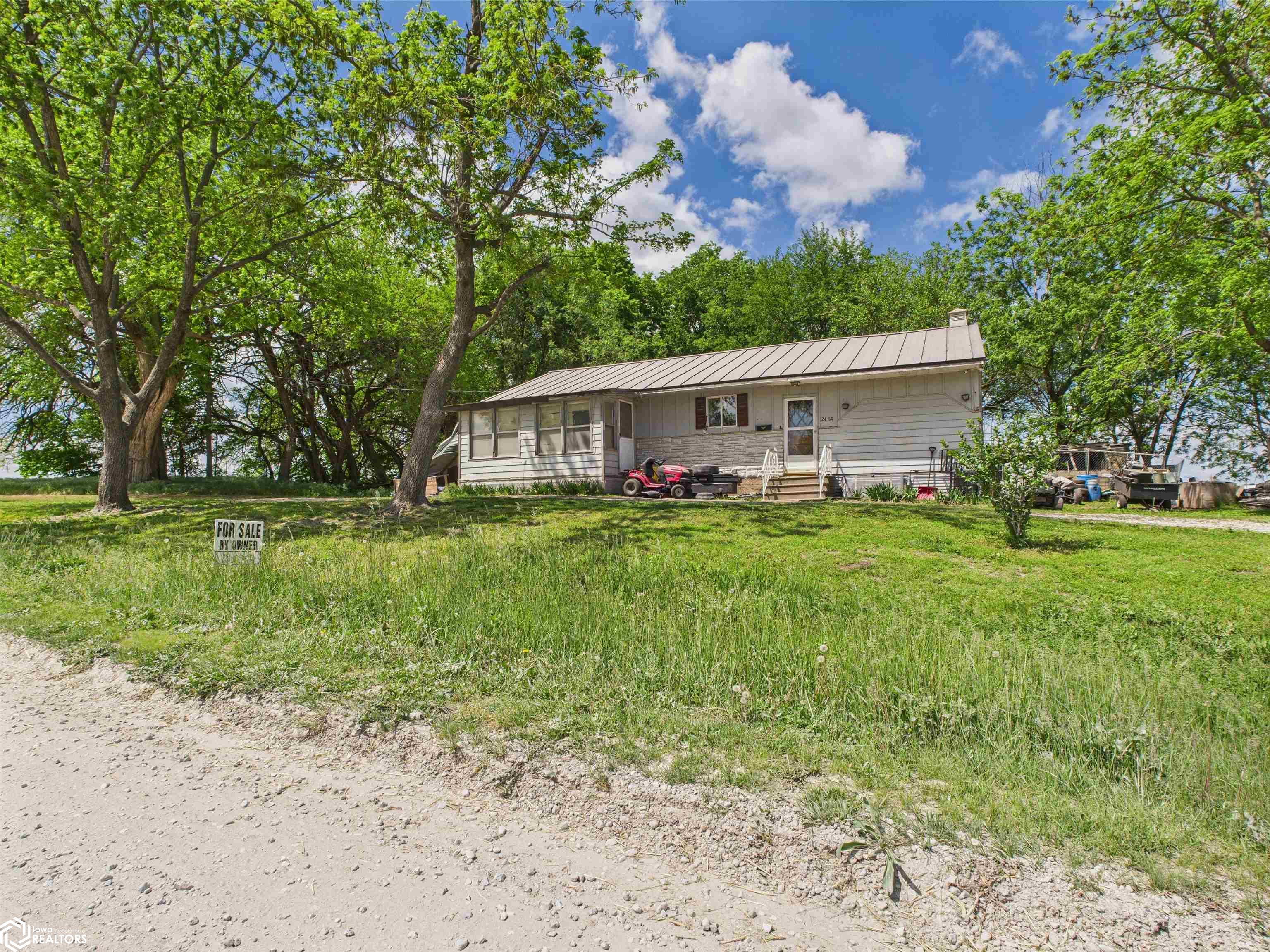 2489 270th, Montrose, Iowa image 2