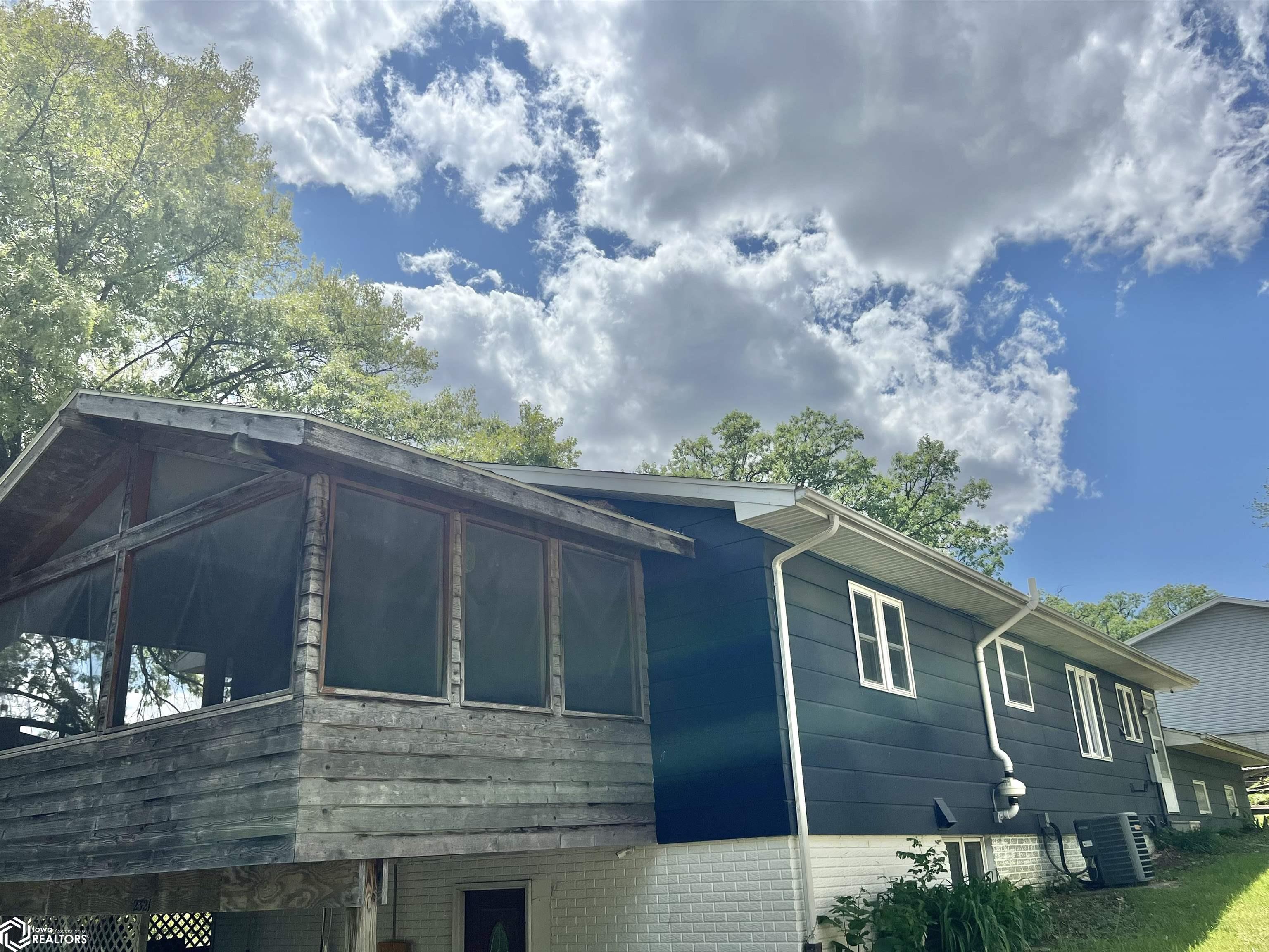 2321 9th Avenue, University Park, Iowa image 8