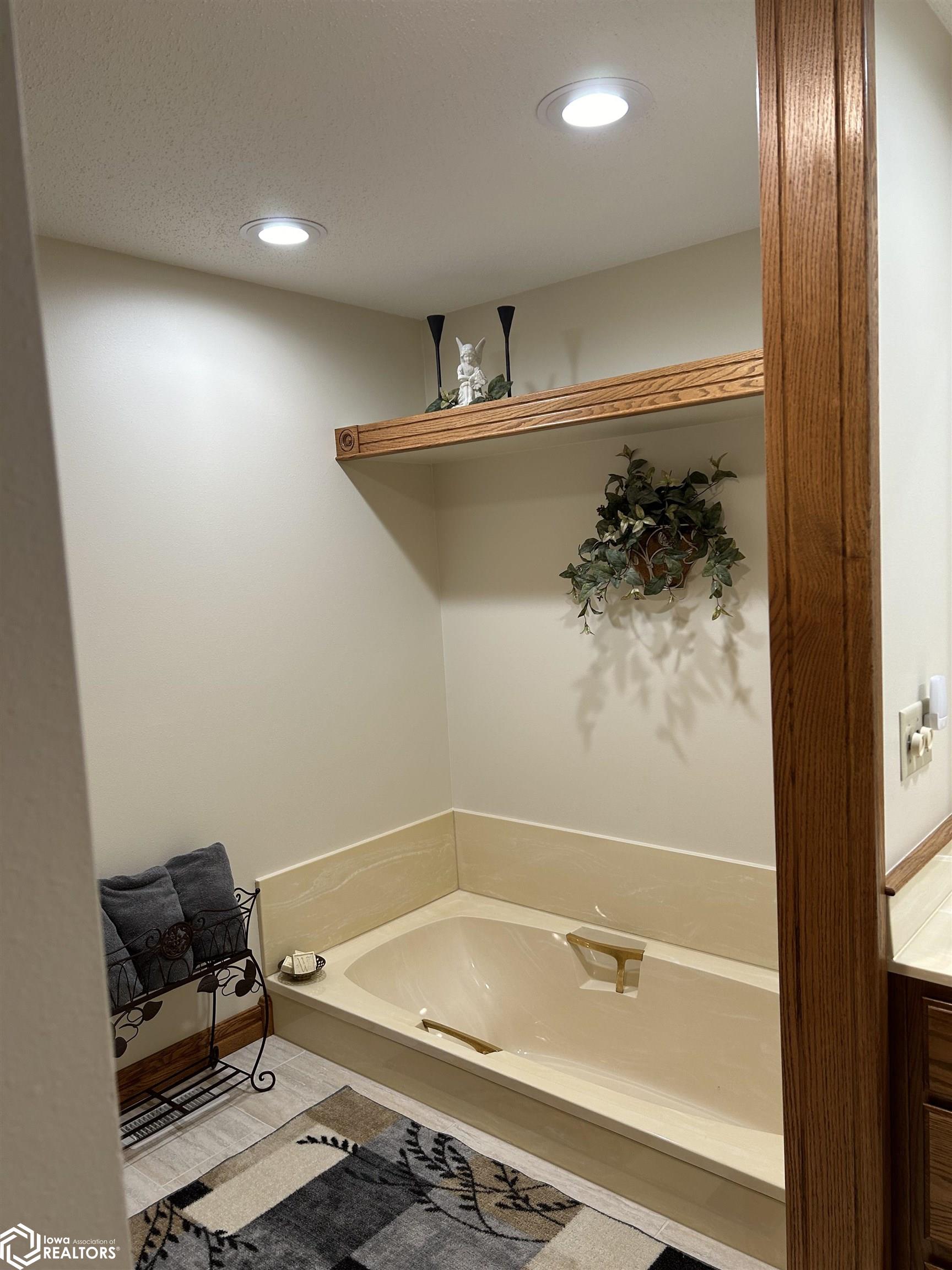 1011 Middle Street, Mediapolis, Iowa image 33