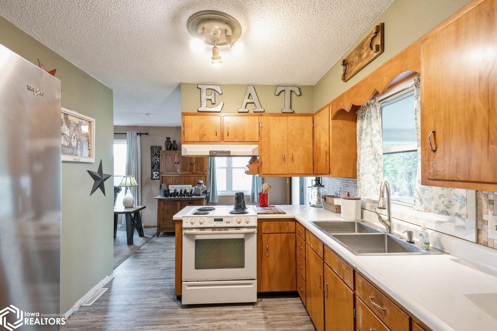 110 Sunnyside Drive, Montezuma, Iowa image 12