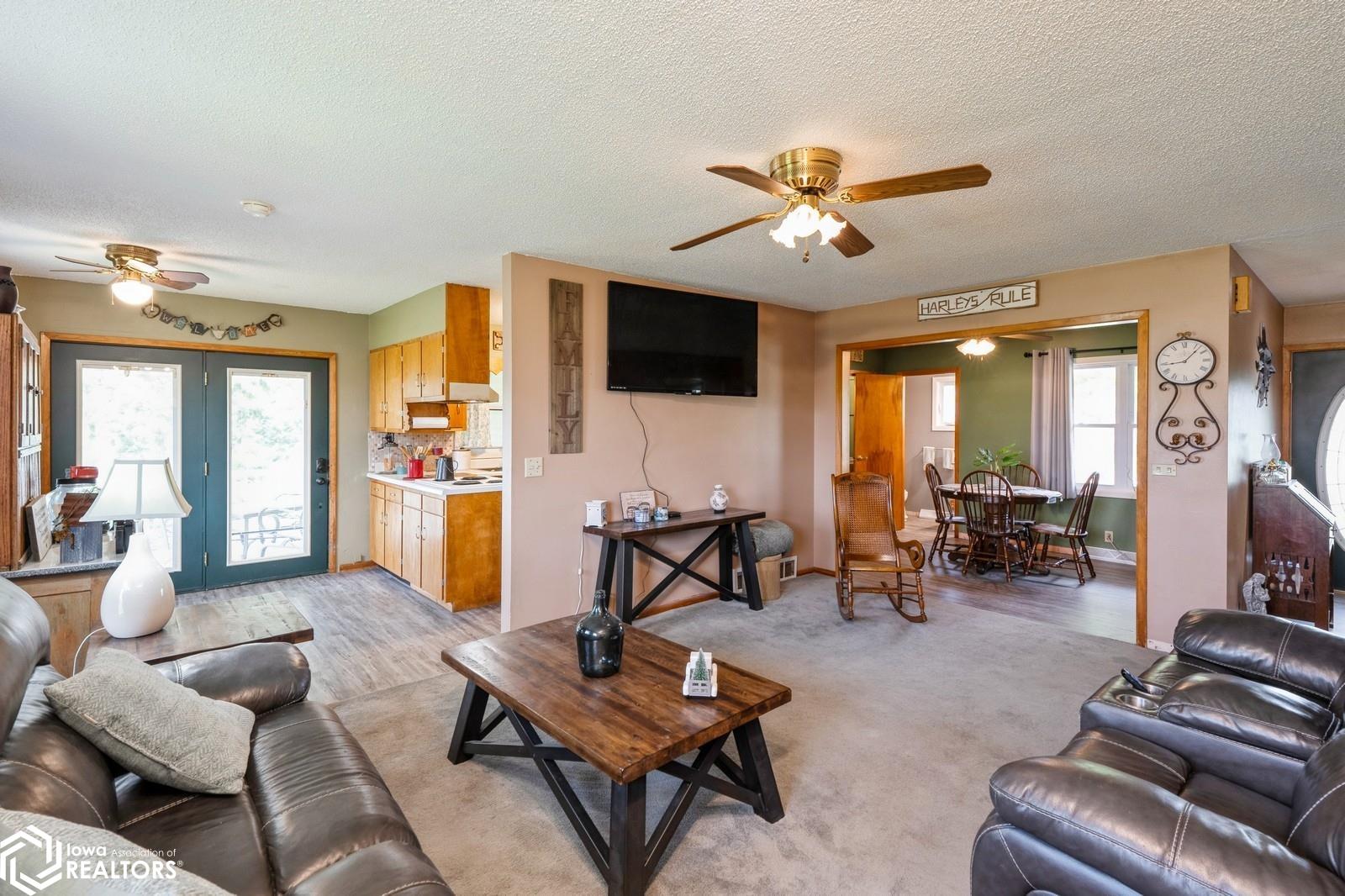 110 Sunnyside Drive, Montezuma, Iowa image 9