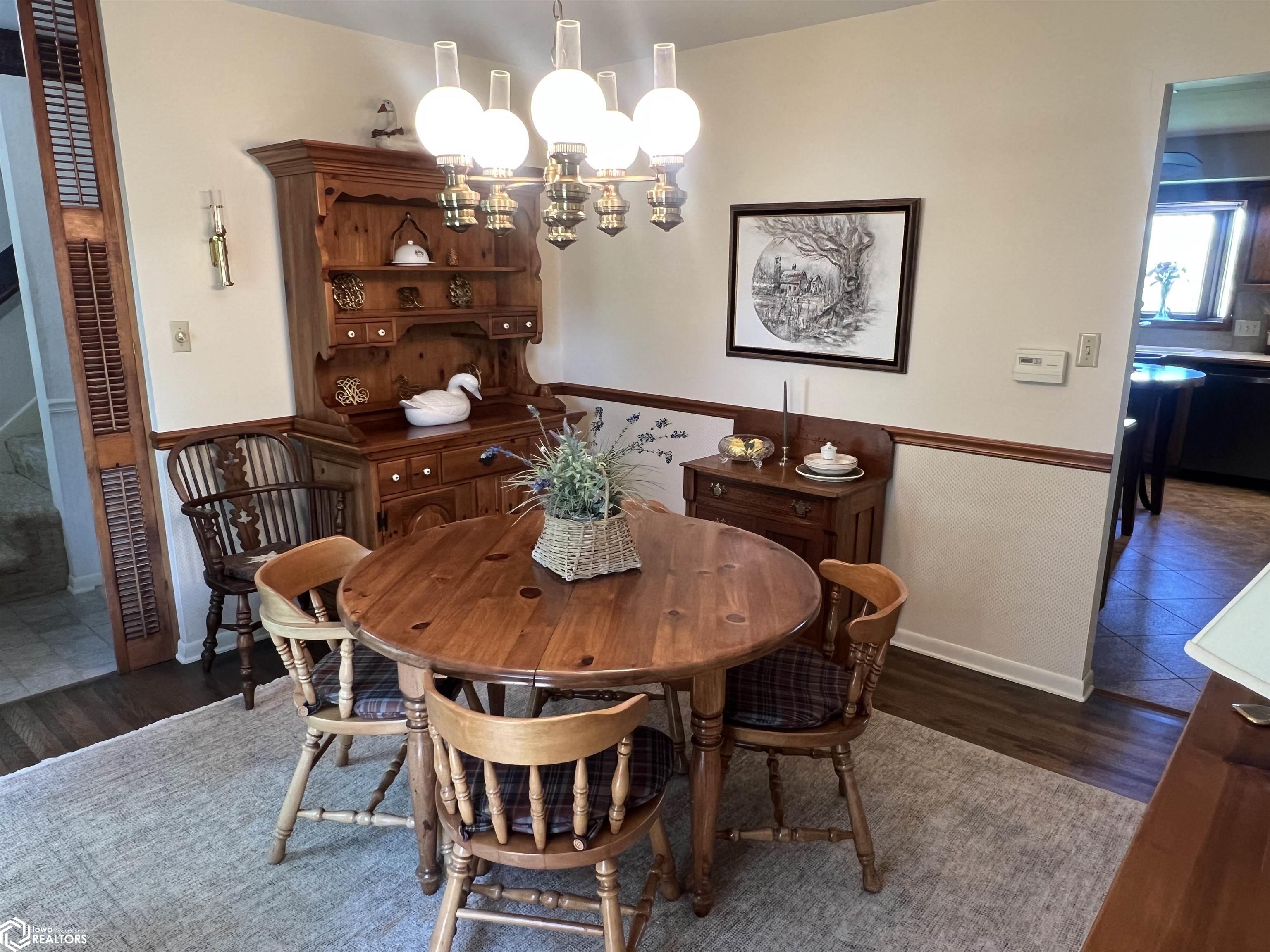 1221 Glenview Circle, Fairfield, Iowa image 18