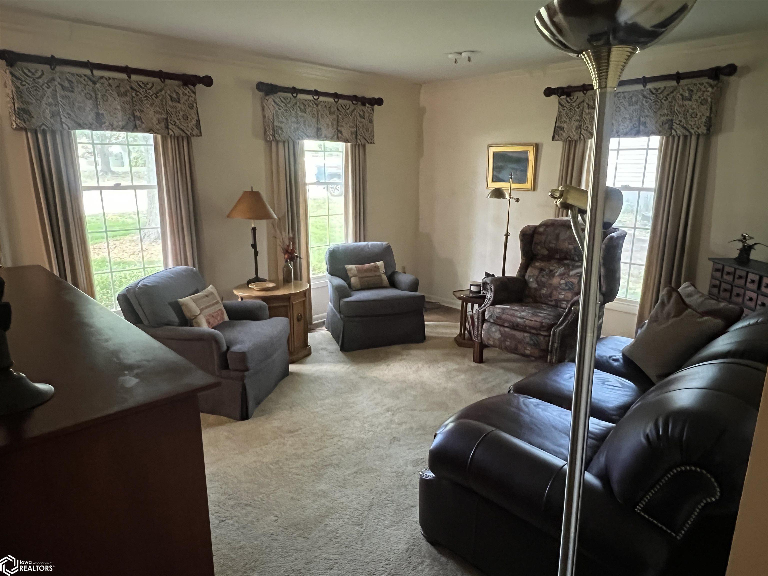 1221 Glenview Circle, Fairfield, Iowa image 22